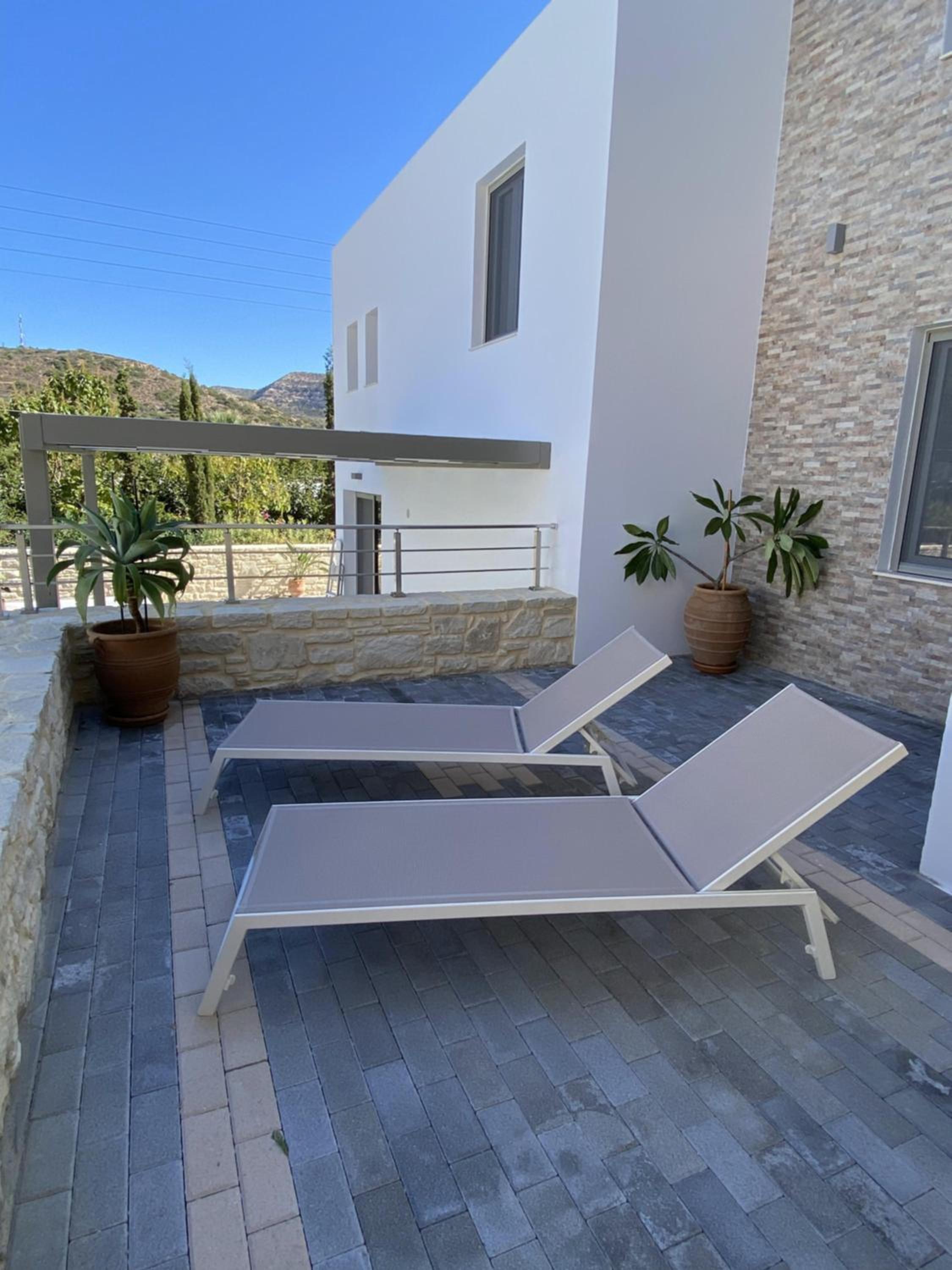 Apartment with Pool View  photo 2