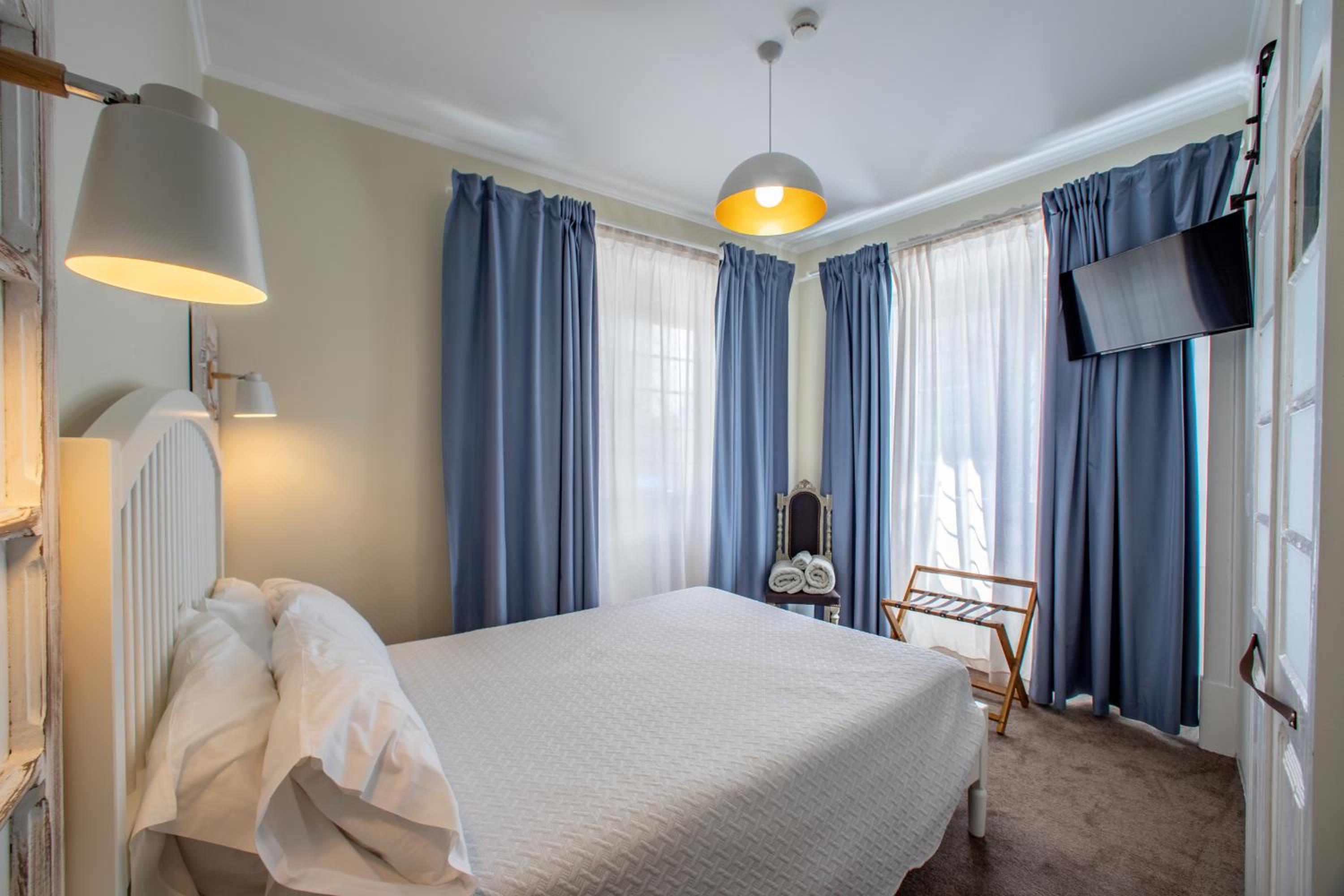 Standard Double Room - Photo 5