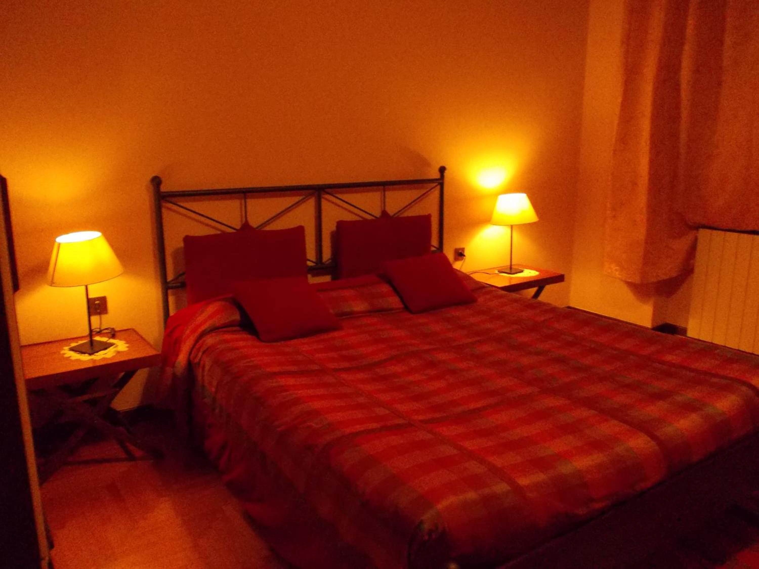 Deluxe Triple Room with Private Bathroom photo 2