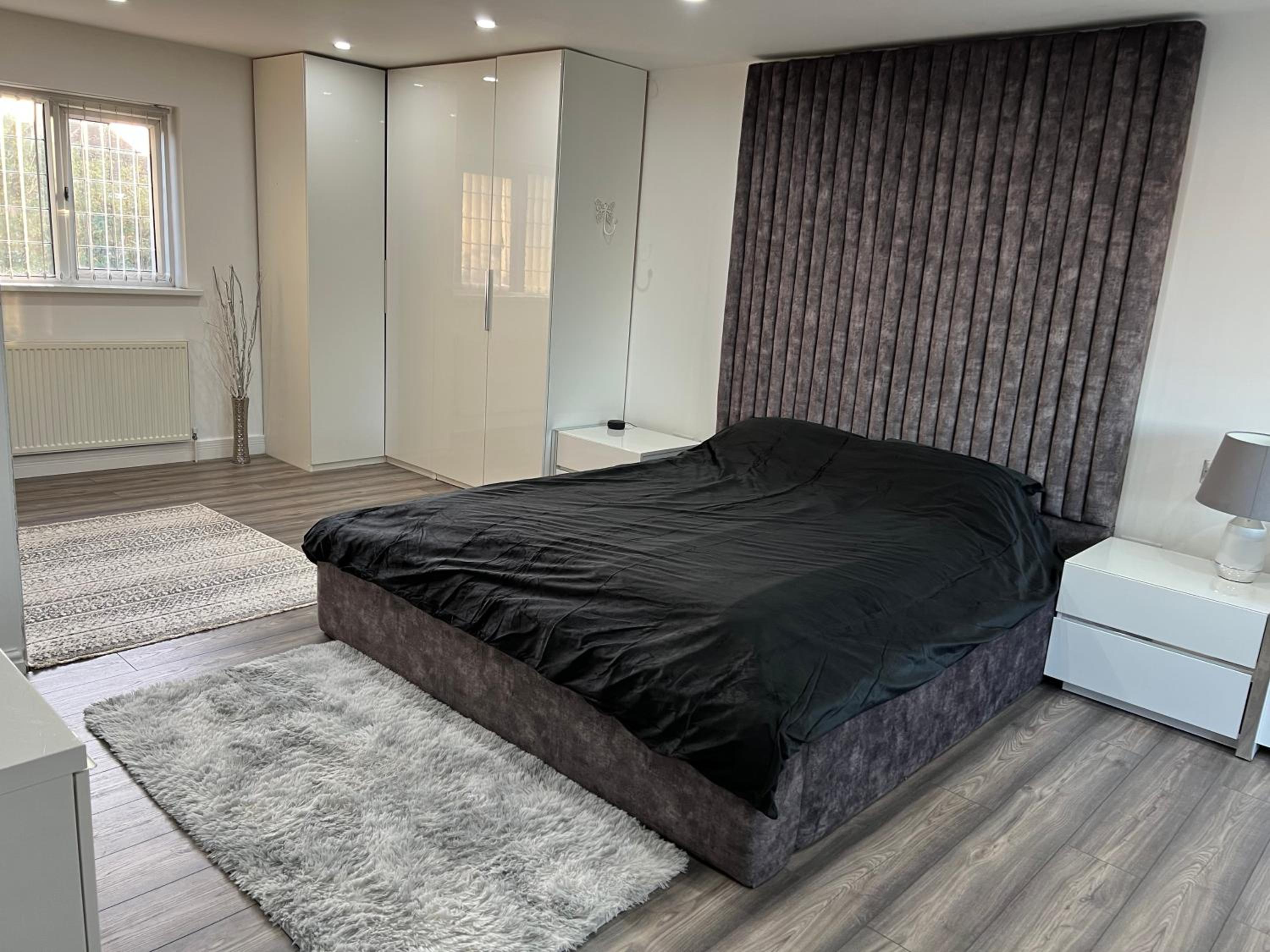Two-Bedroom House photo 3