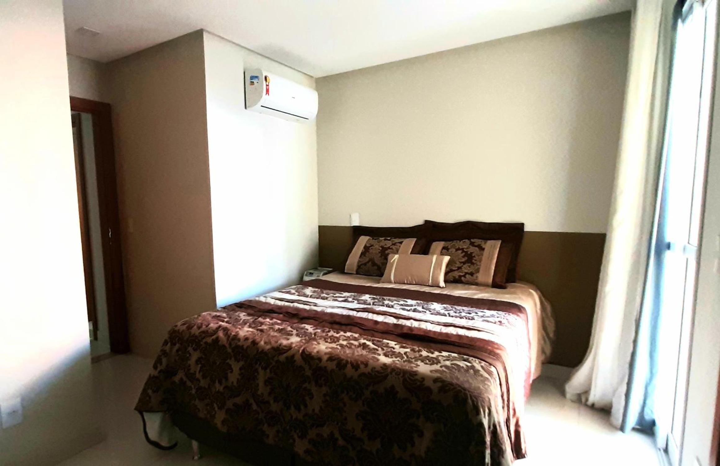 Three-Bedroom Apartment - Photo 24