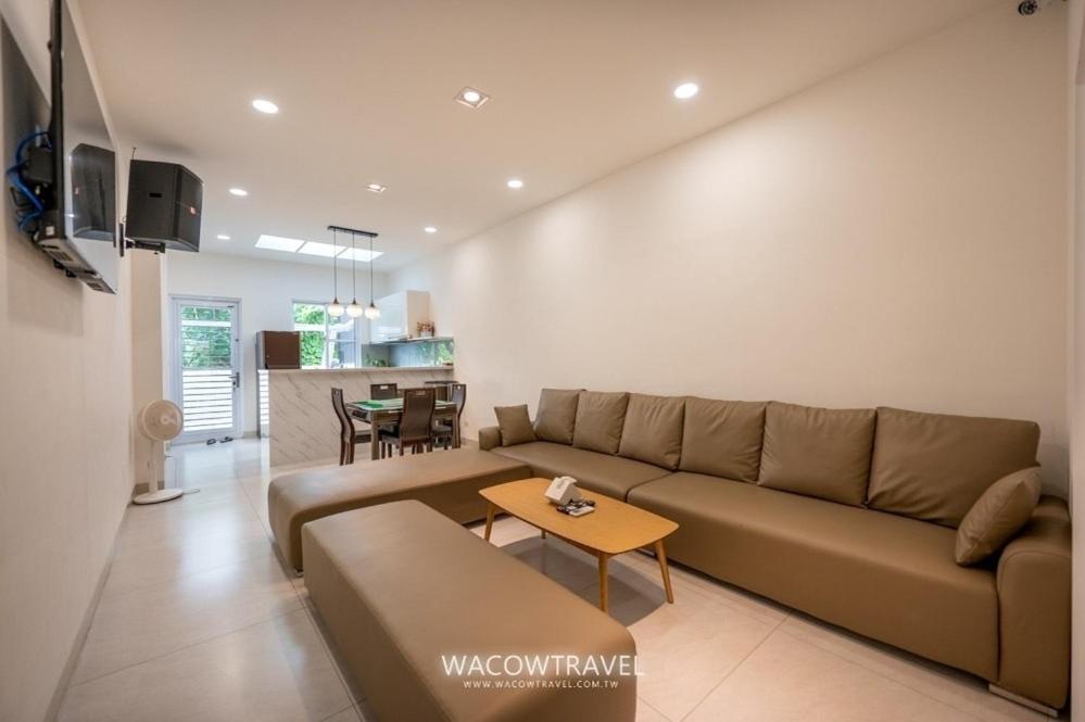 Four-Bedroom House photo 3