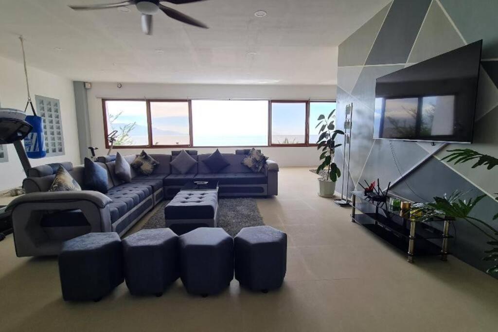 Villa photo 1