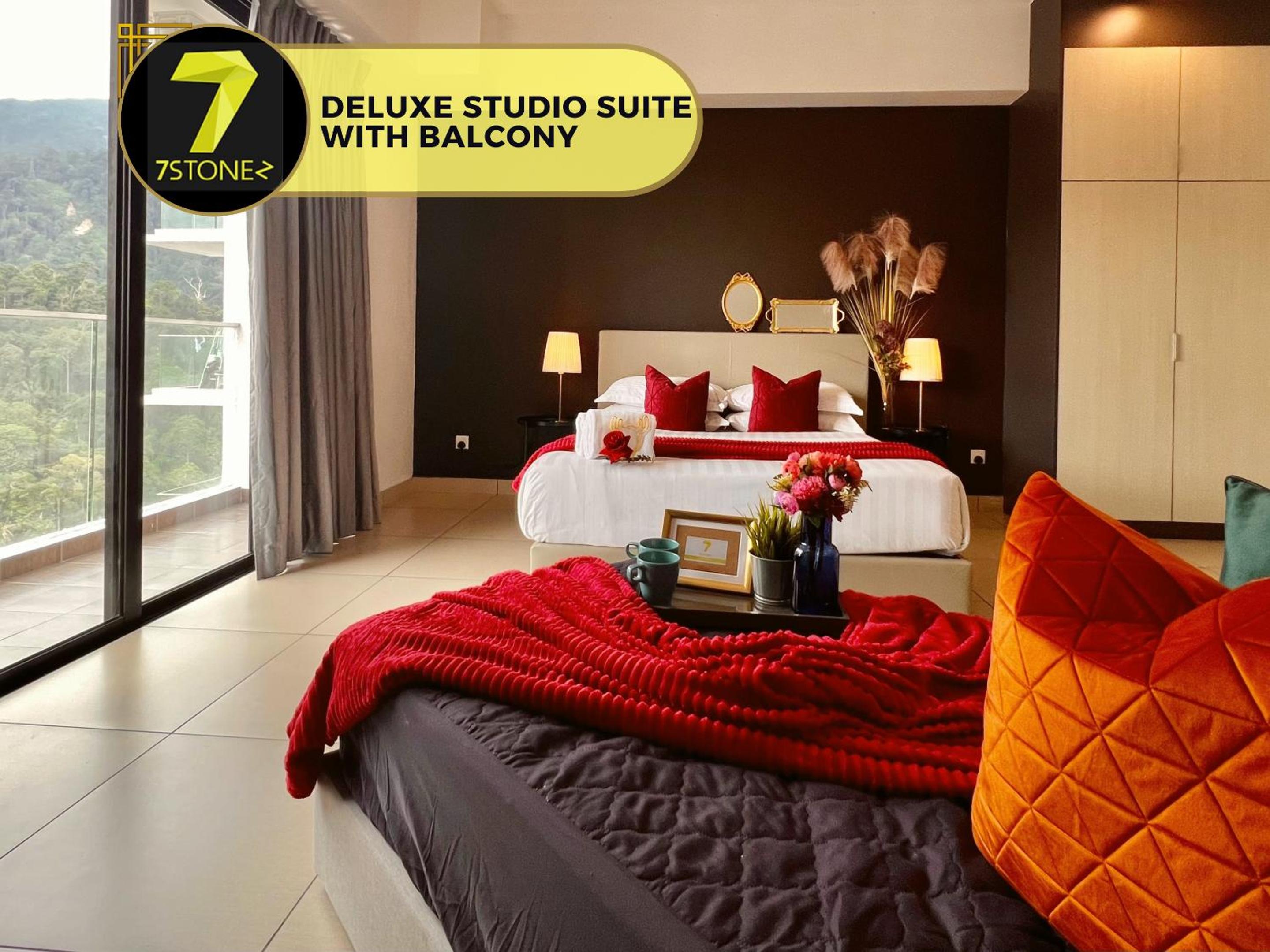 Deluxe Studio Suite with Balcony - Photo 12