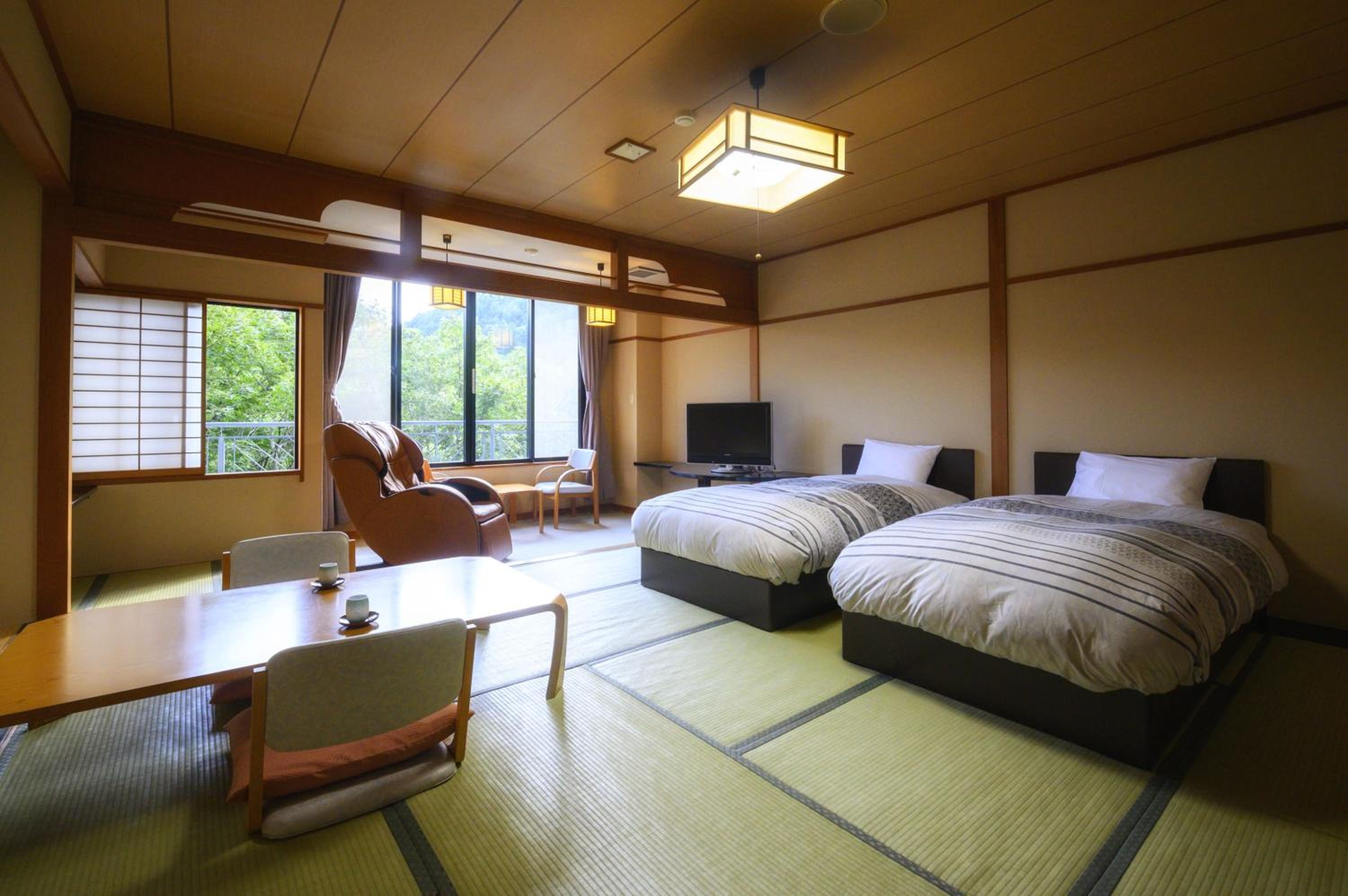 Japanese-Style Room with Bed & Massage Chair-Jstyle Villa - Non-Smoking - Photo 3