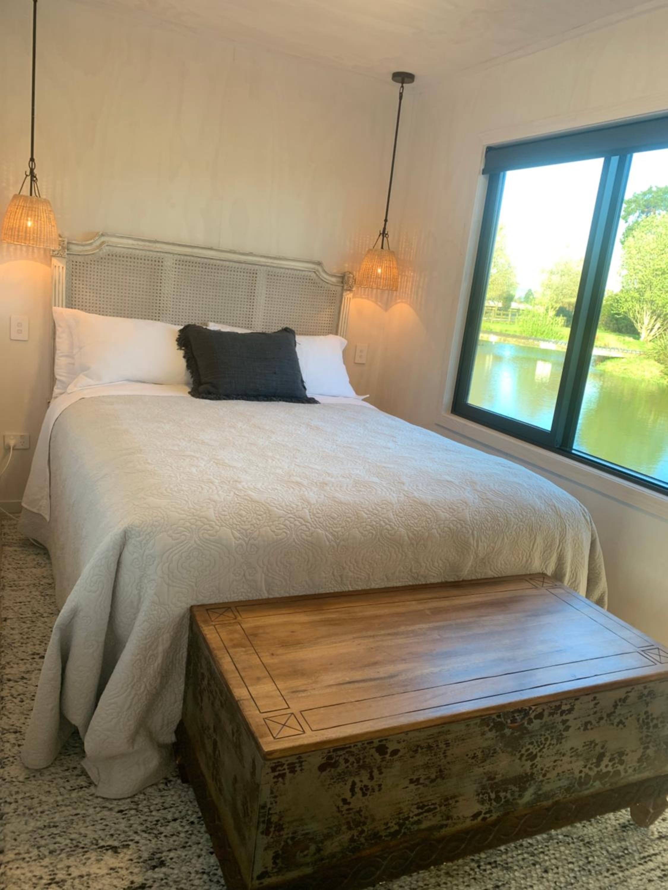 One-Bedroom House - Photo 11