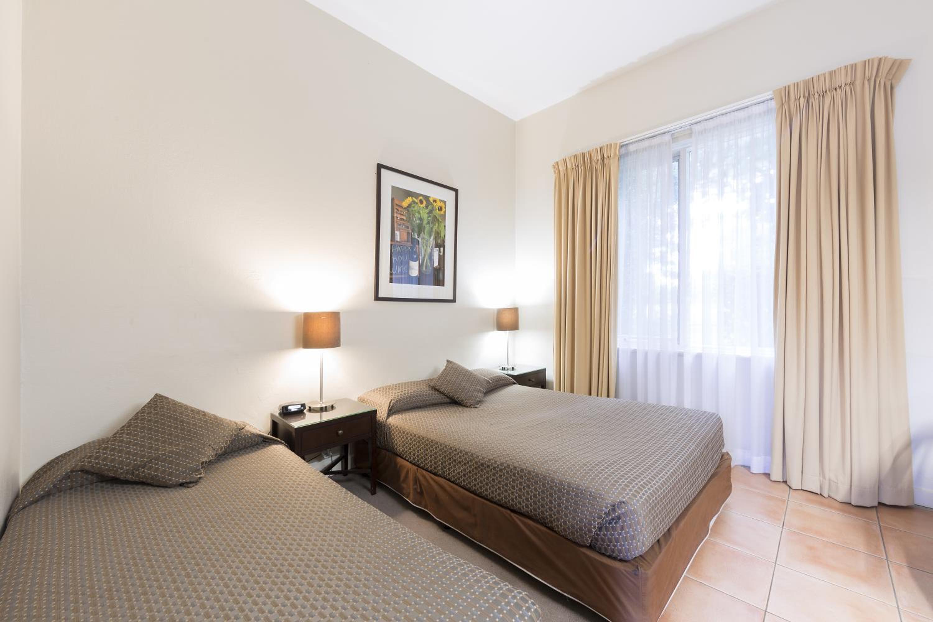 Twin Room - Photo 5