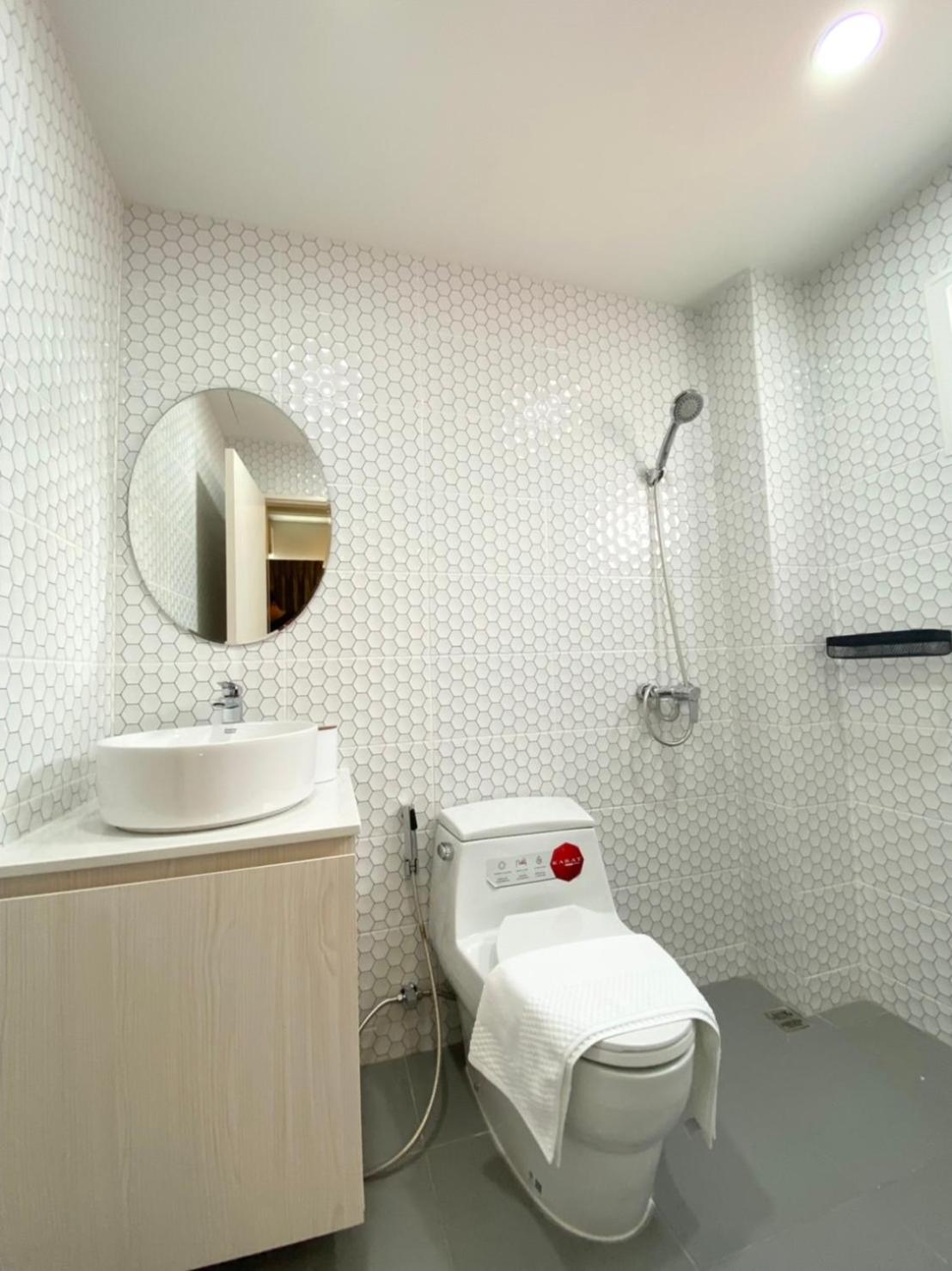 Deluxe Twin Room with Balcony photo 2