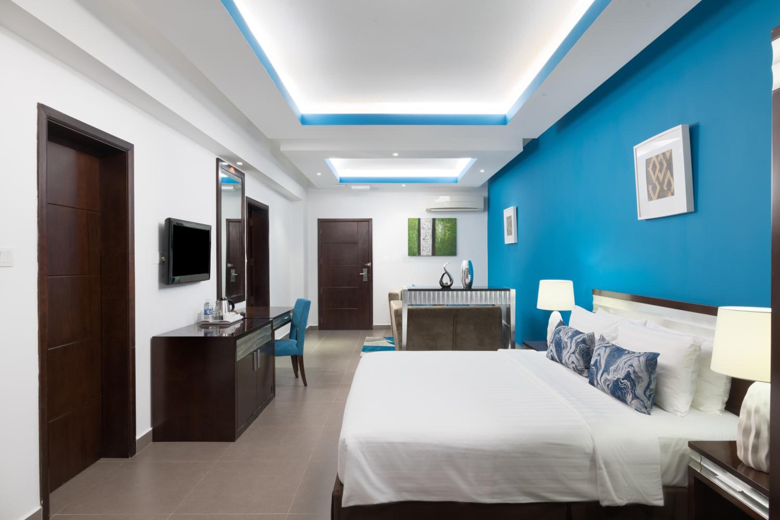 Deluxe Suite King - Photo 1