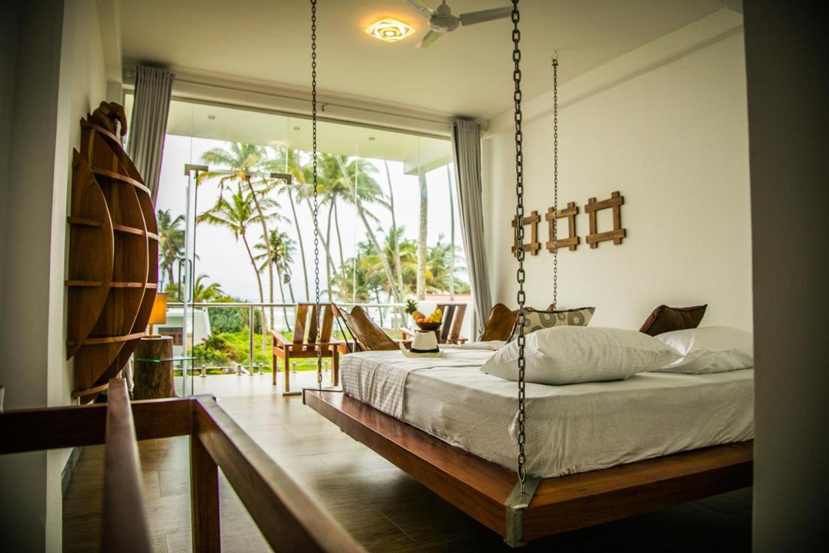 Double Room with Balcony and Sea View photo 2