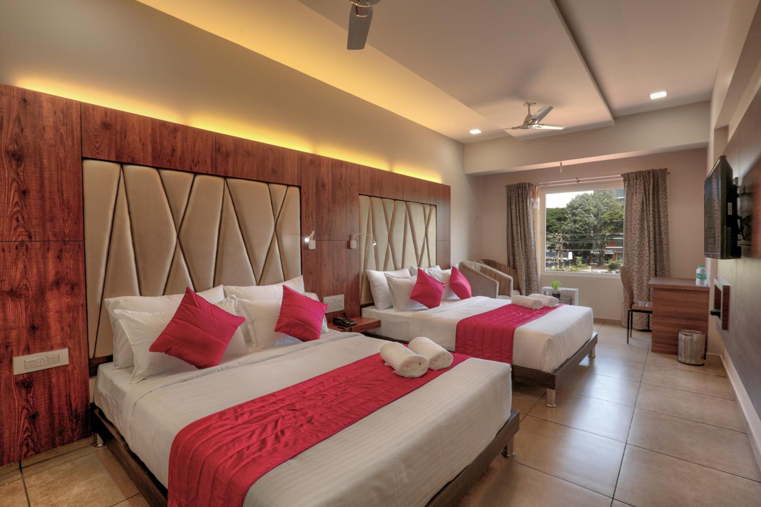 Deluxe Quadruple Room