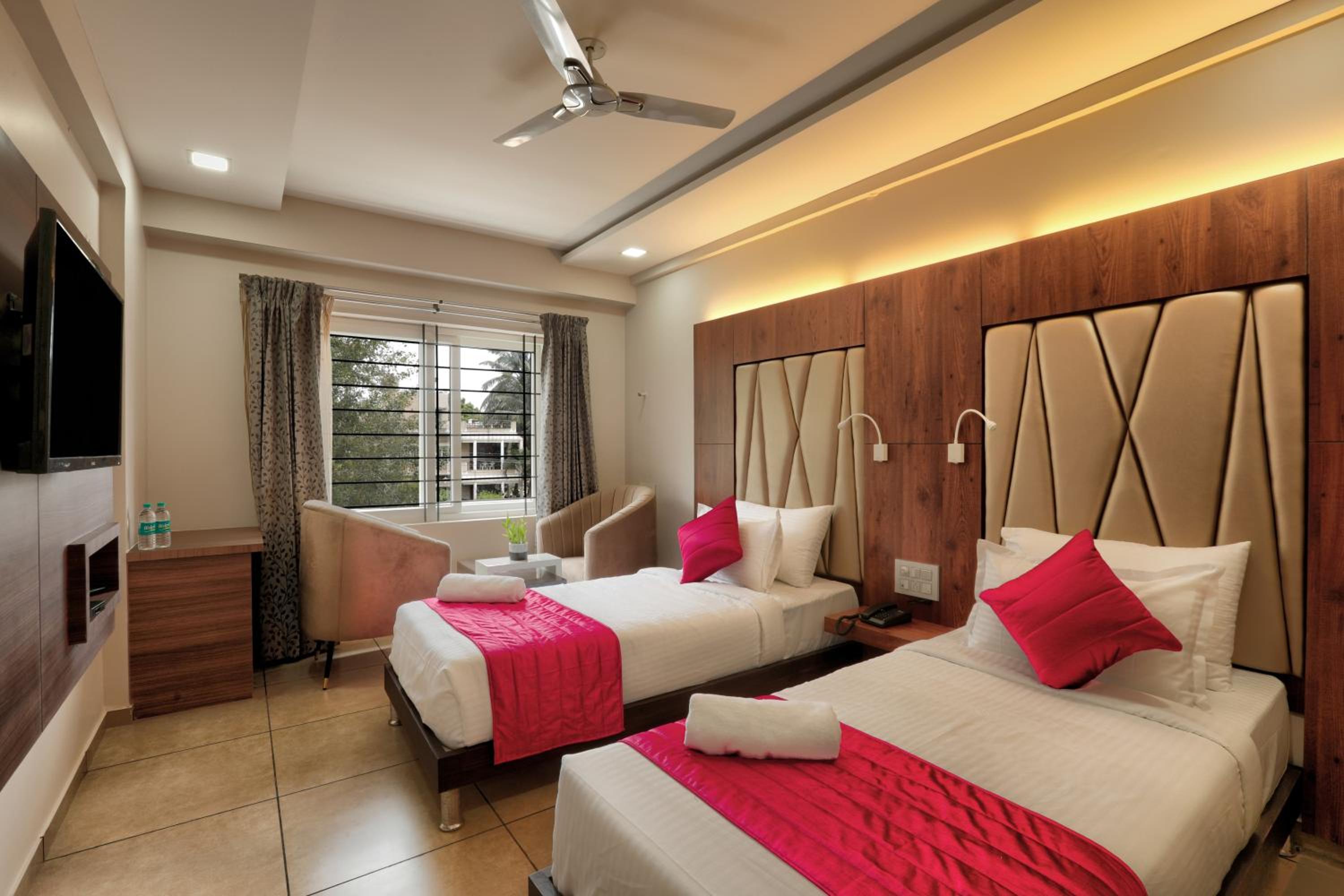 Standard Twin Room