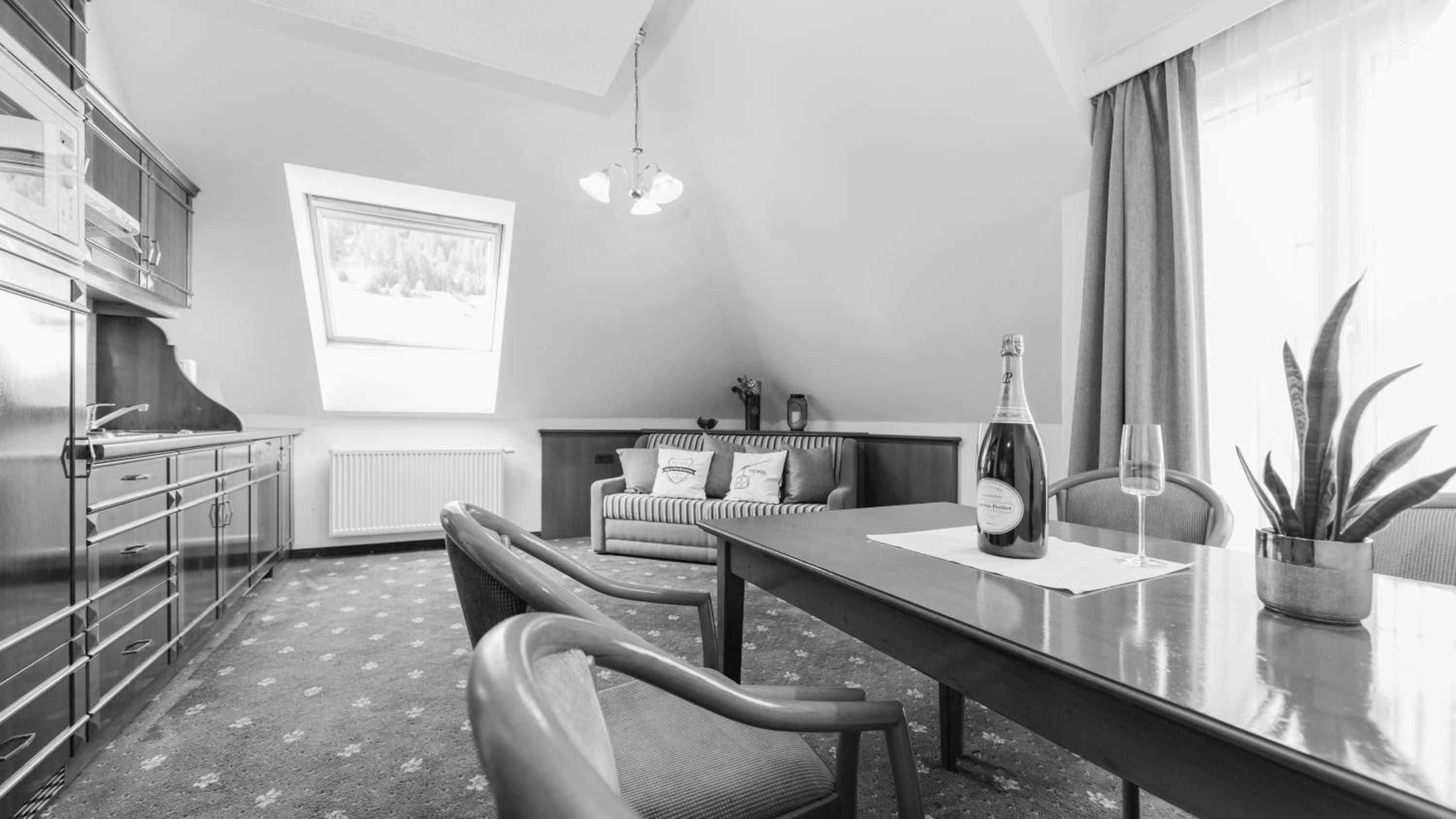 Maisonette photo 1