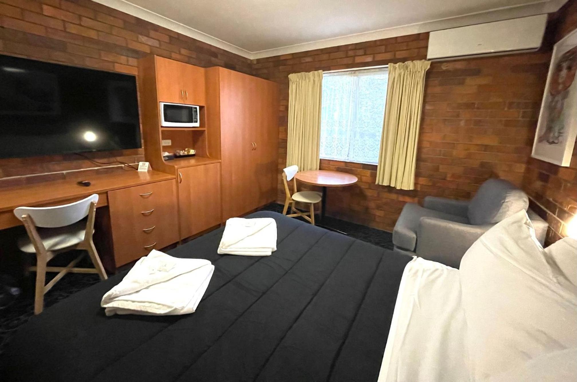 Queen Room - Photo 3