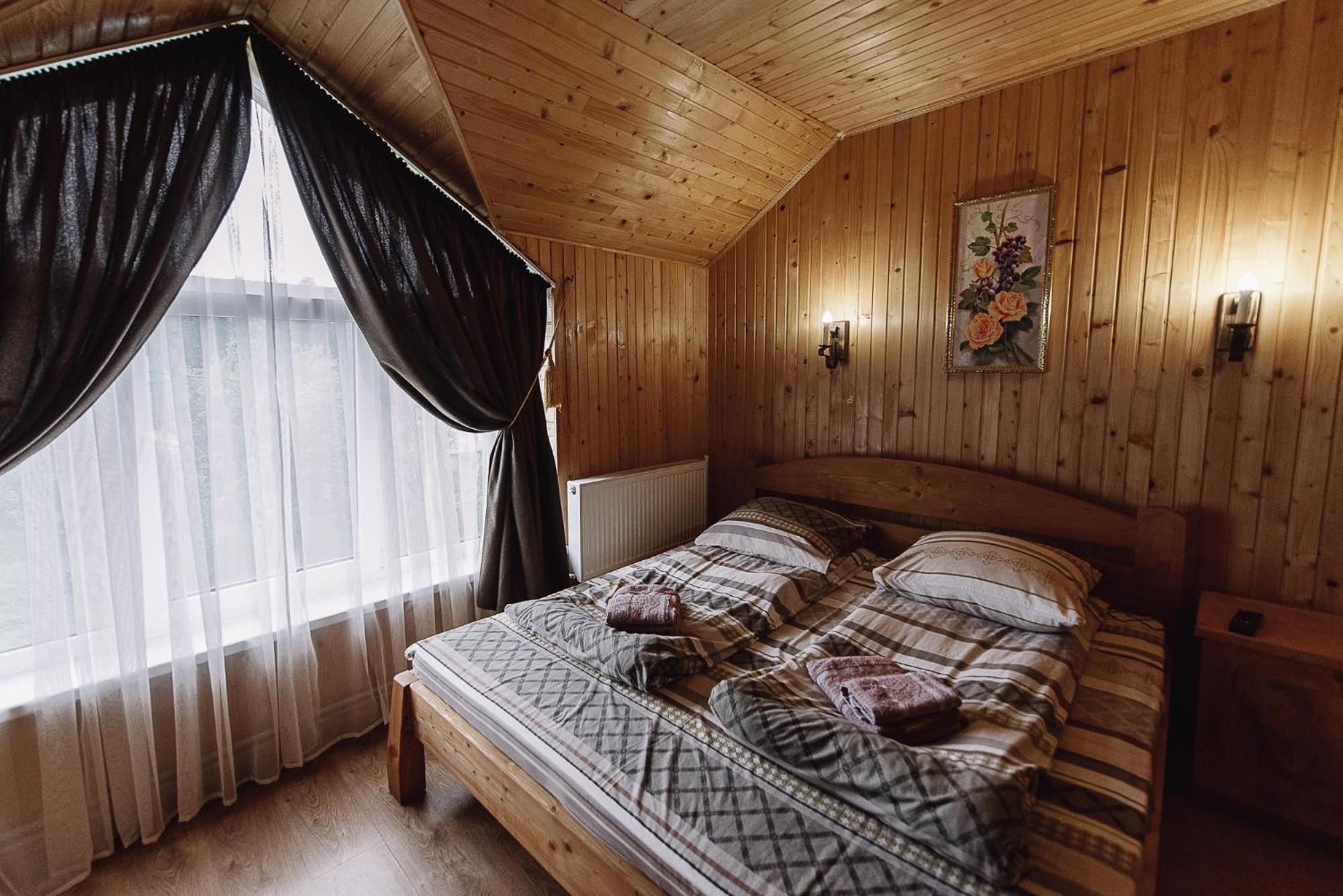 Suite with Mountain View