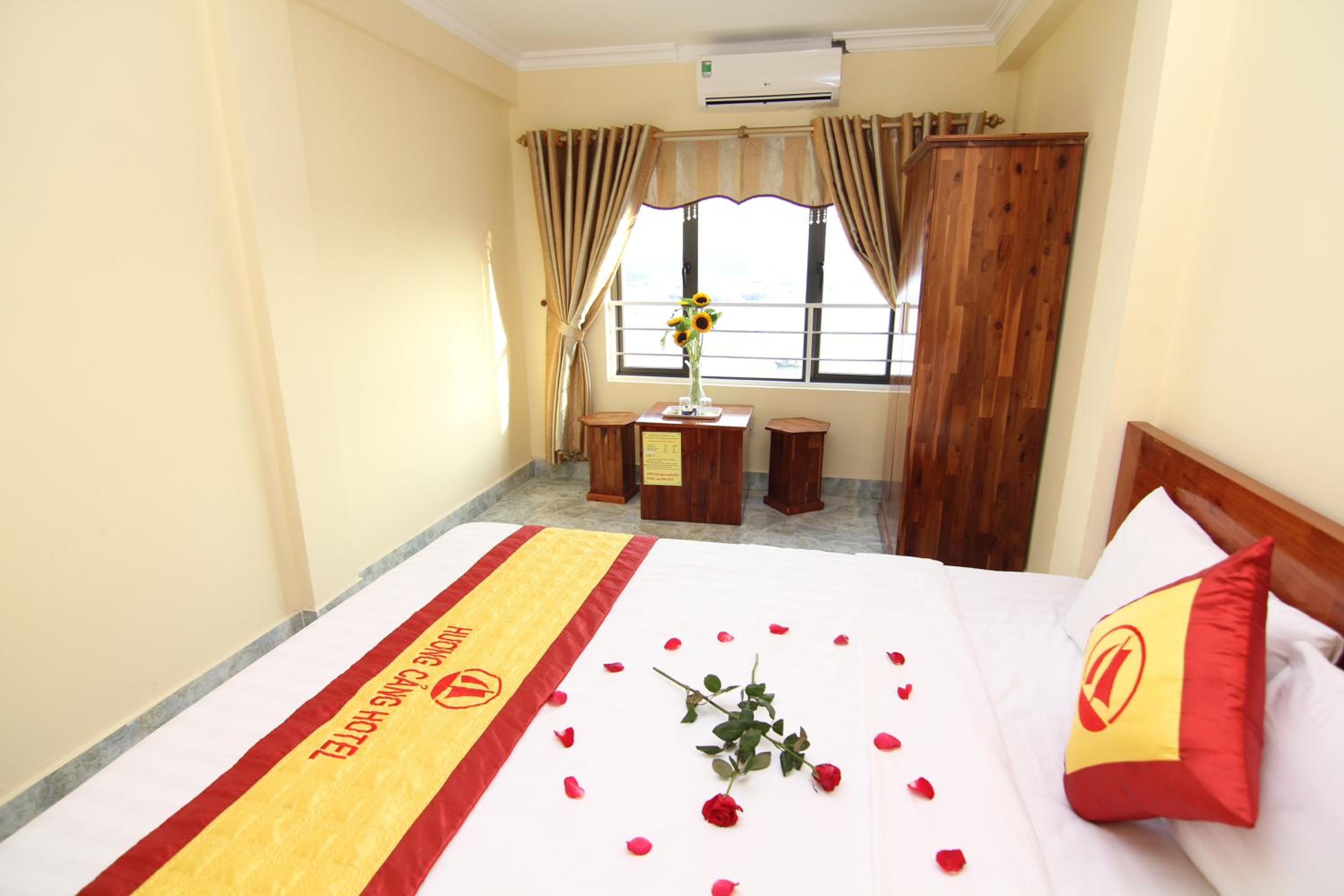 Twin Room with City View photo 1