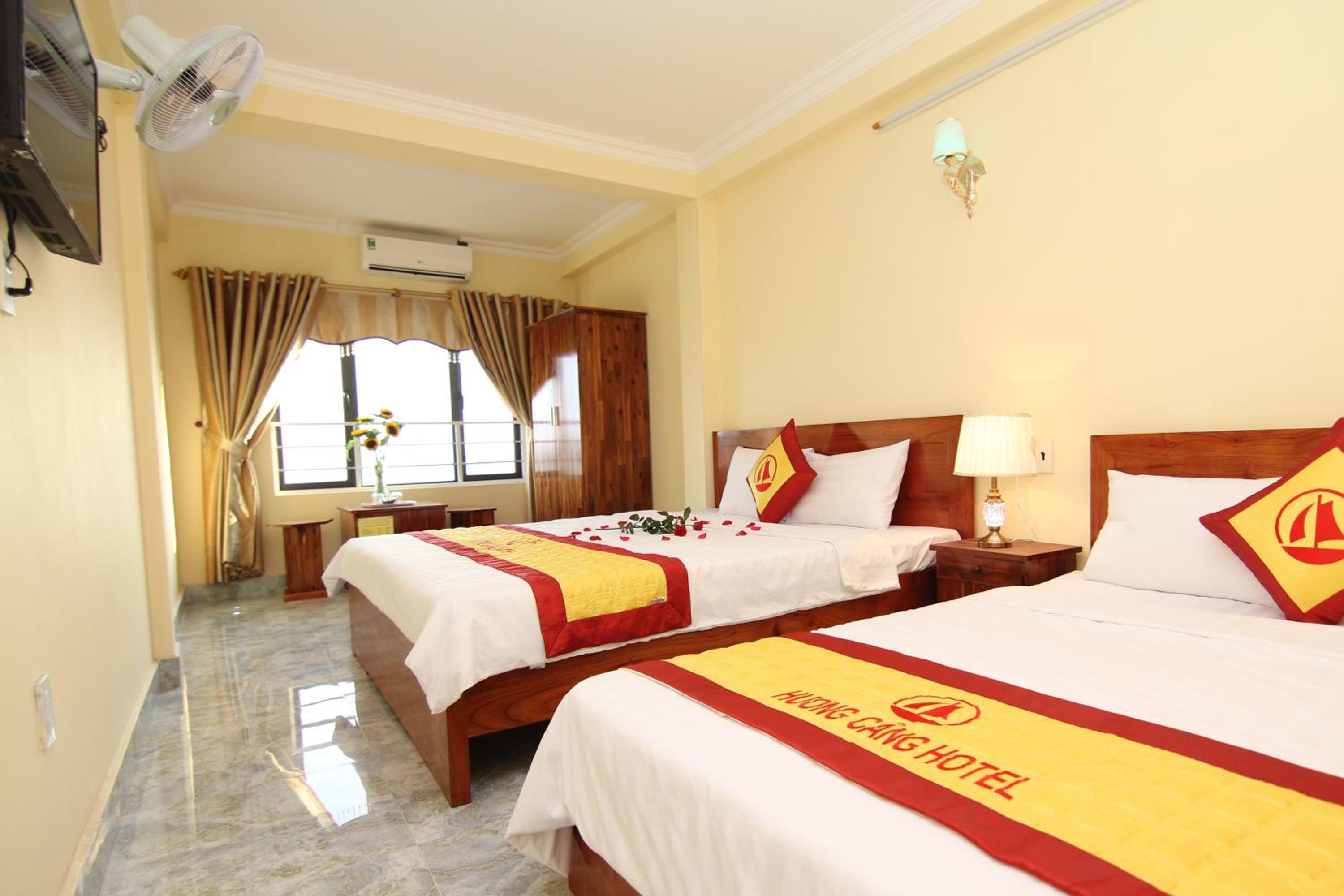 Deluxe Double or Twin Room with City View photo 3