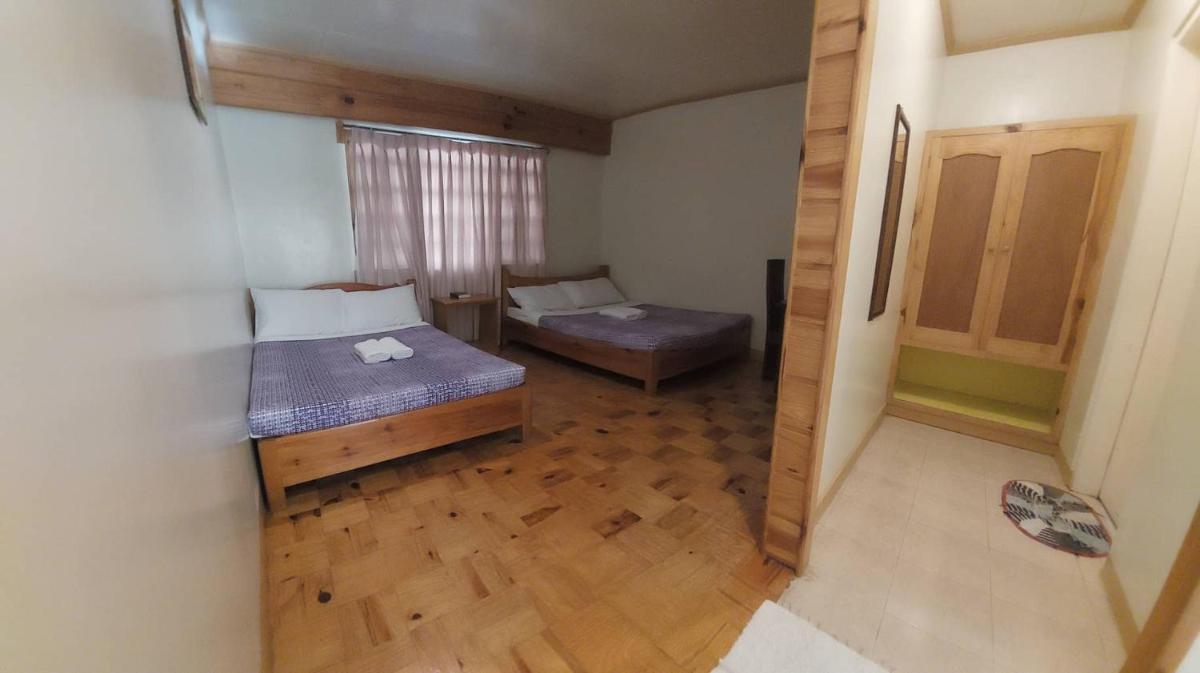 Quadruple Room with Bathroom photo 2