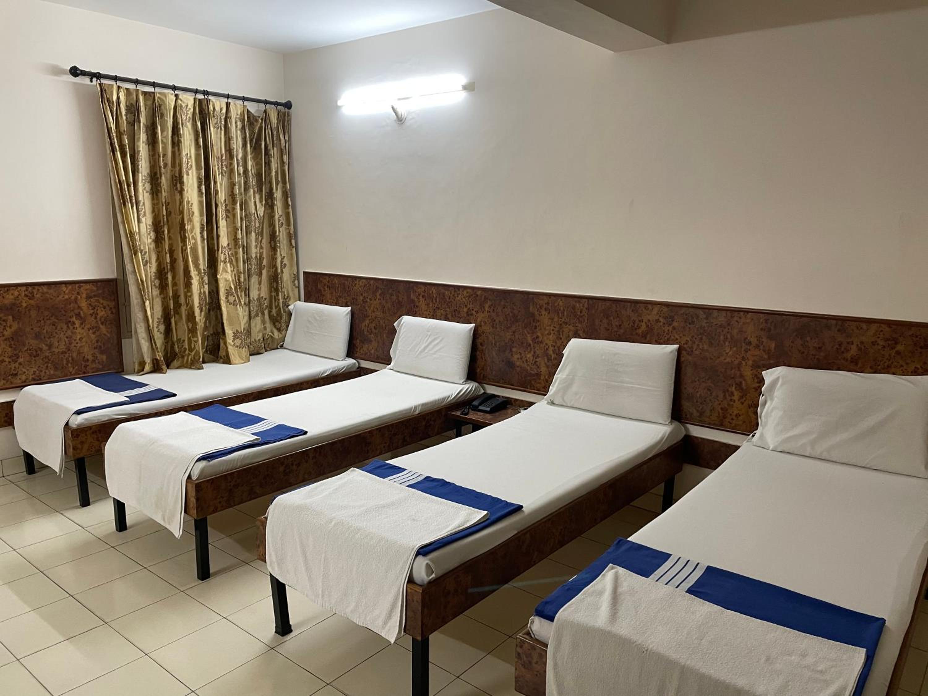 Comfort Quadruple Room