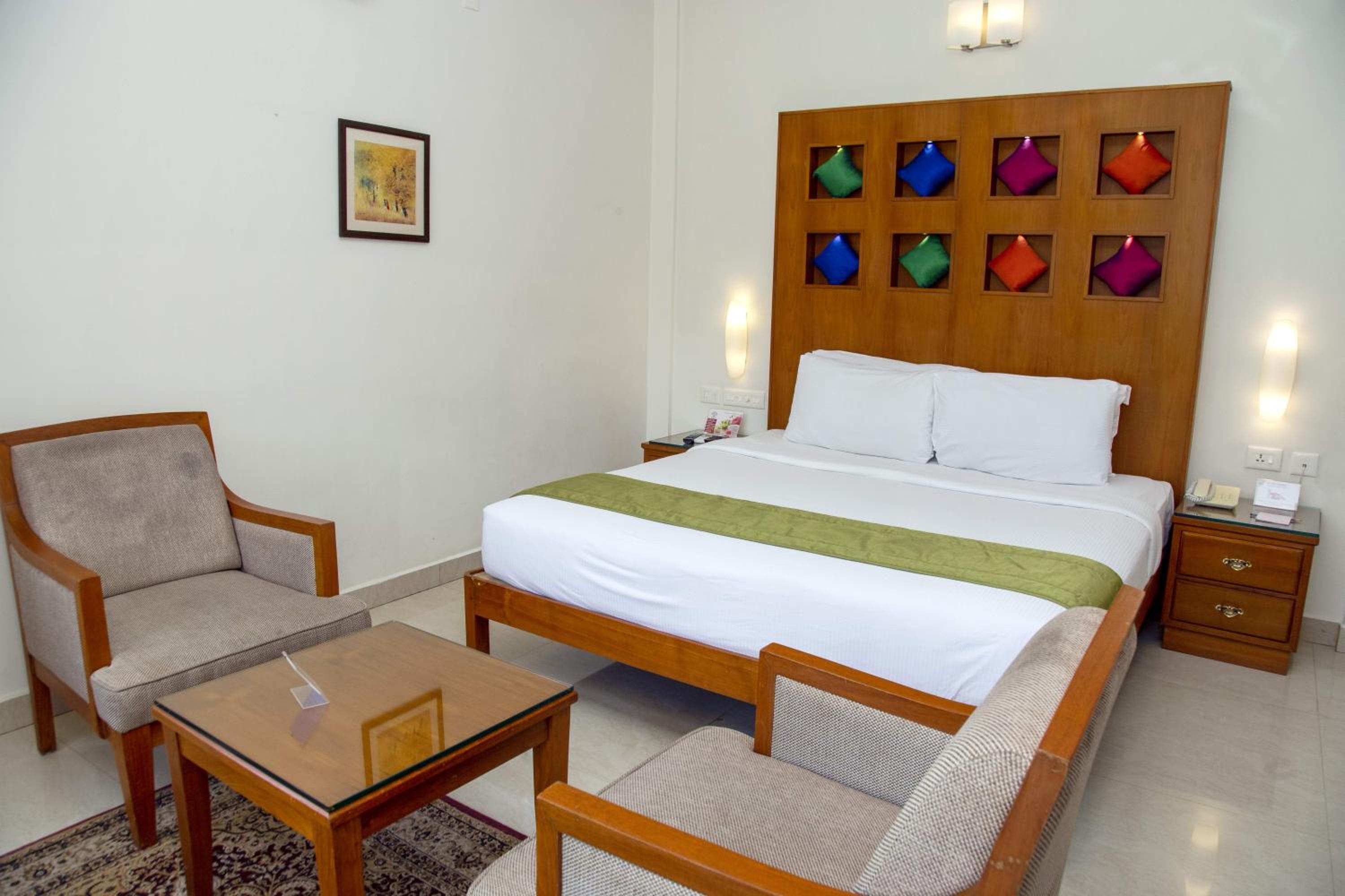 Deluxe Double Room Deluxe Double Room