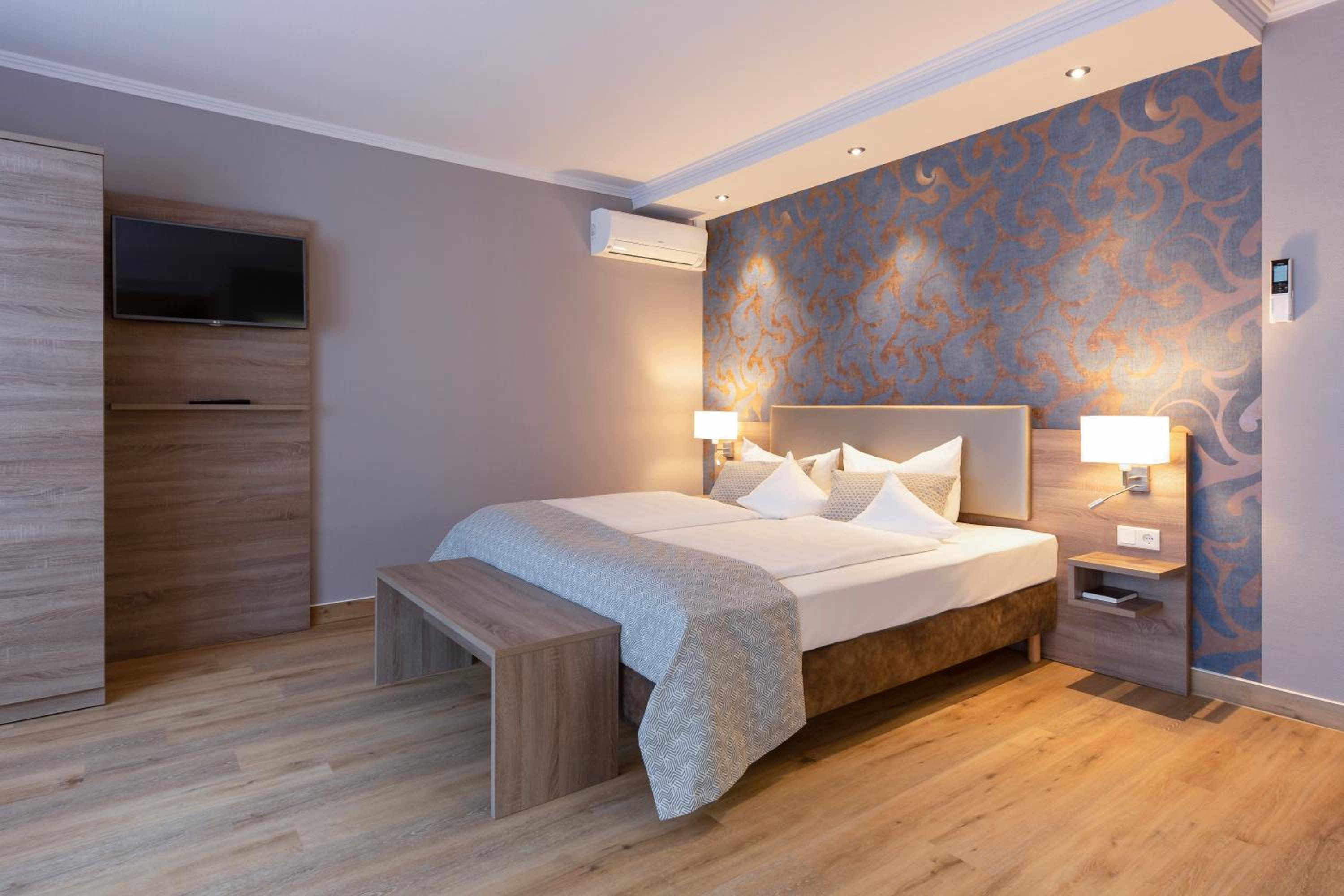 Privilege Twin Room - Photo 8
