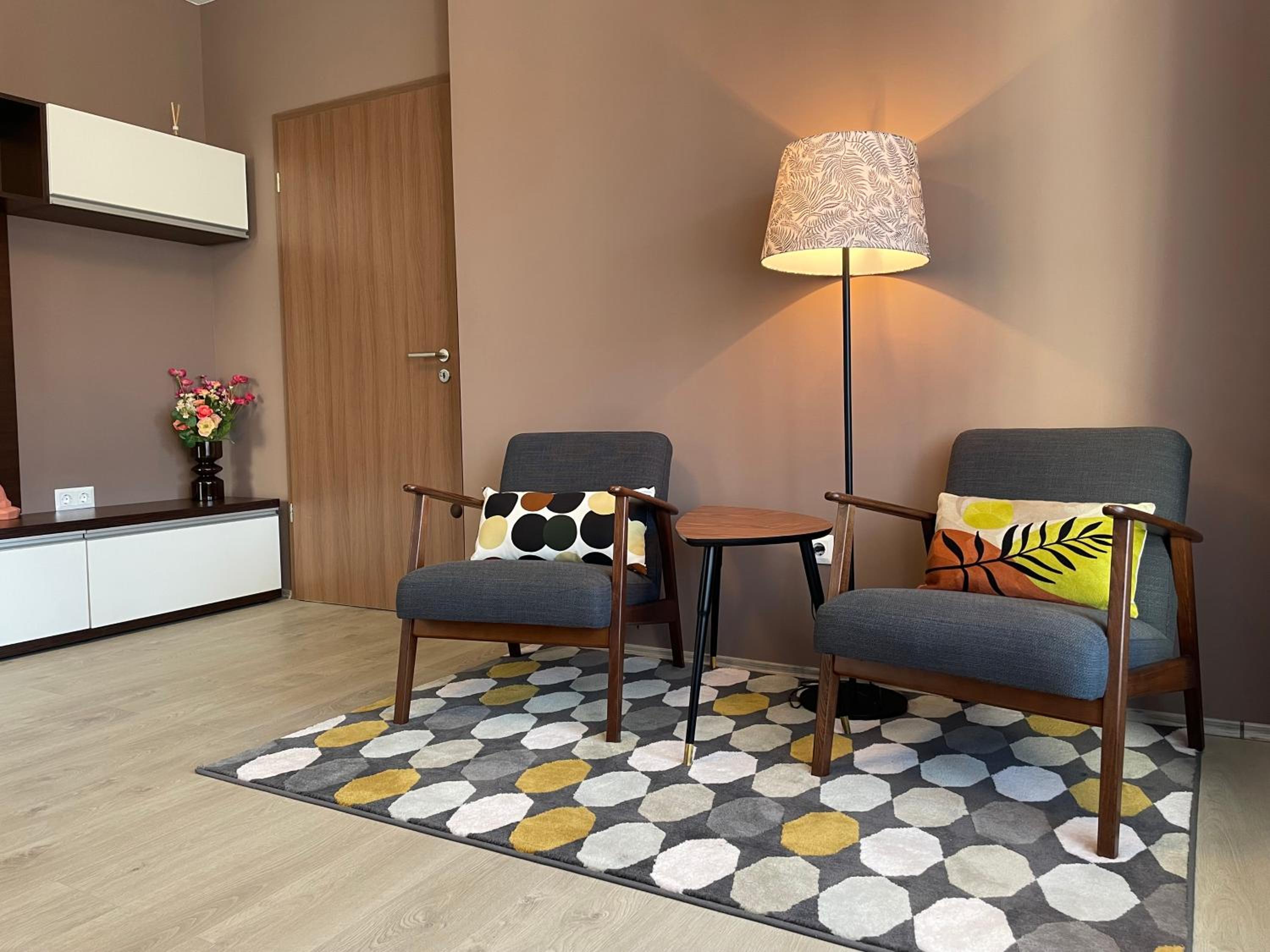 Family Room with Terrace photo 3