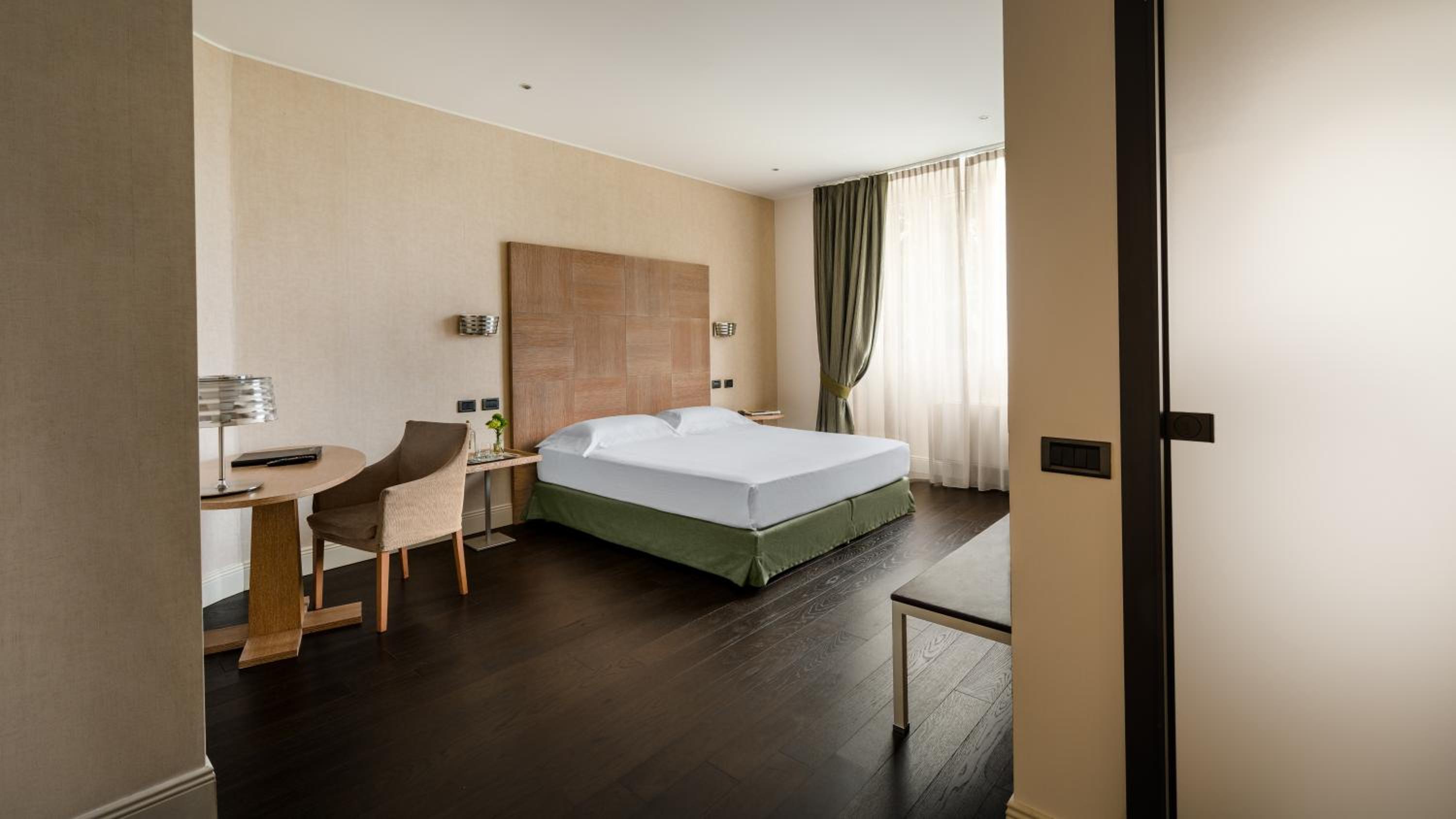 Superior Double Room - Photo 1