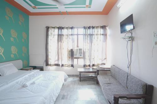 Family Room photo 1