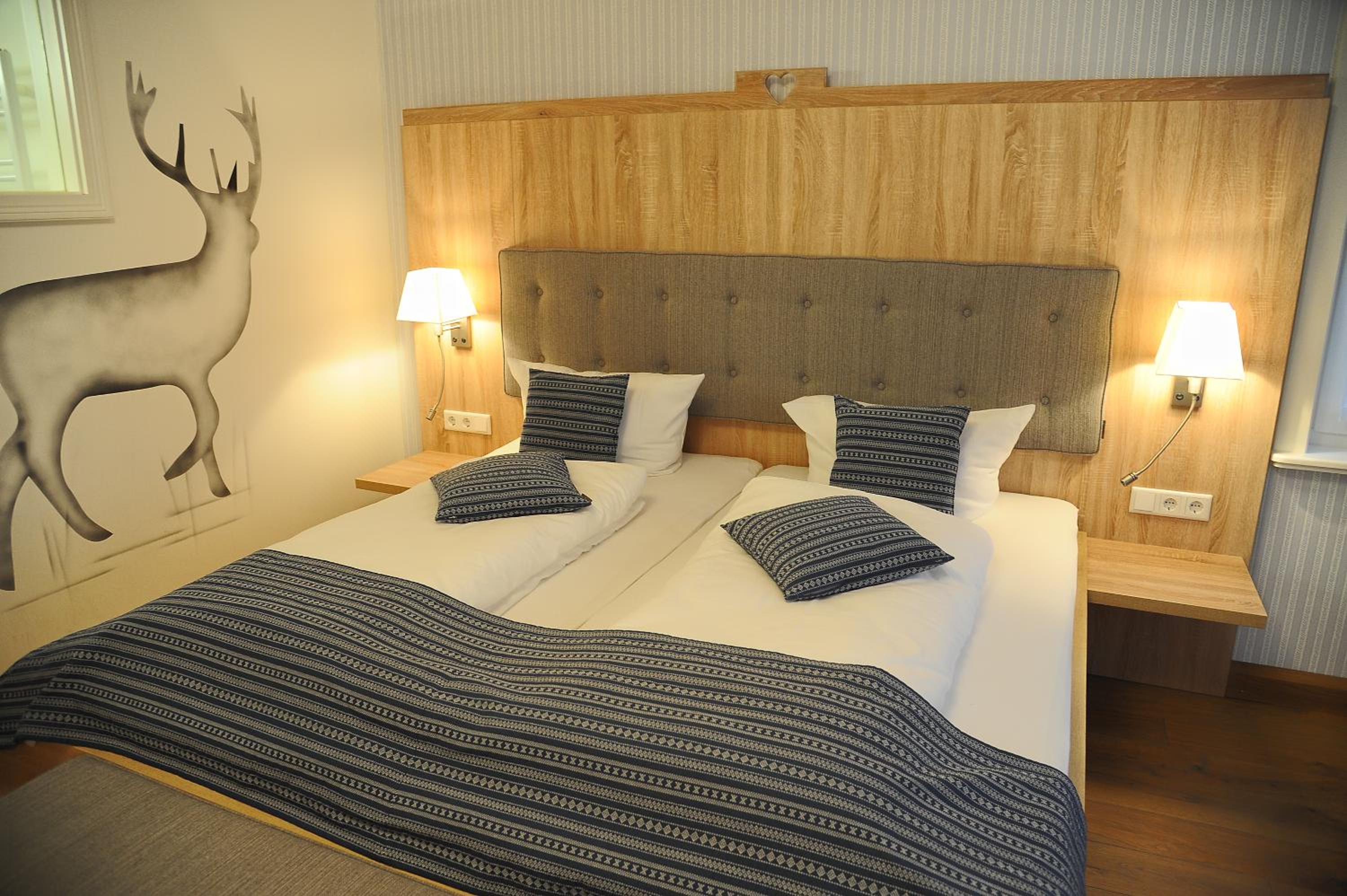 Deluxe Double Room - Photo 16