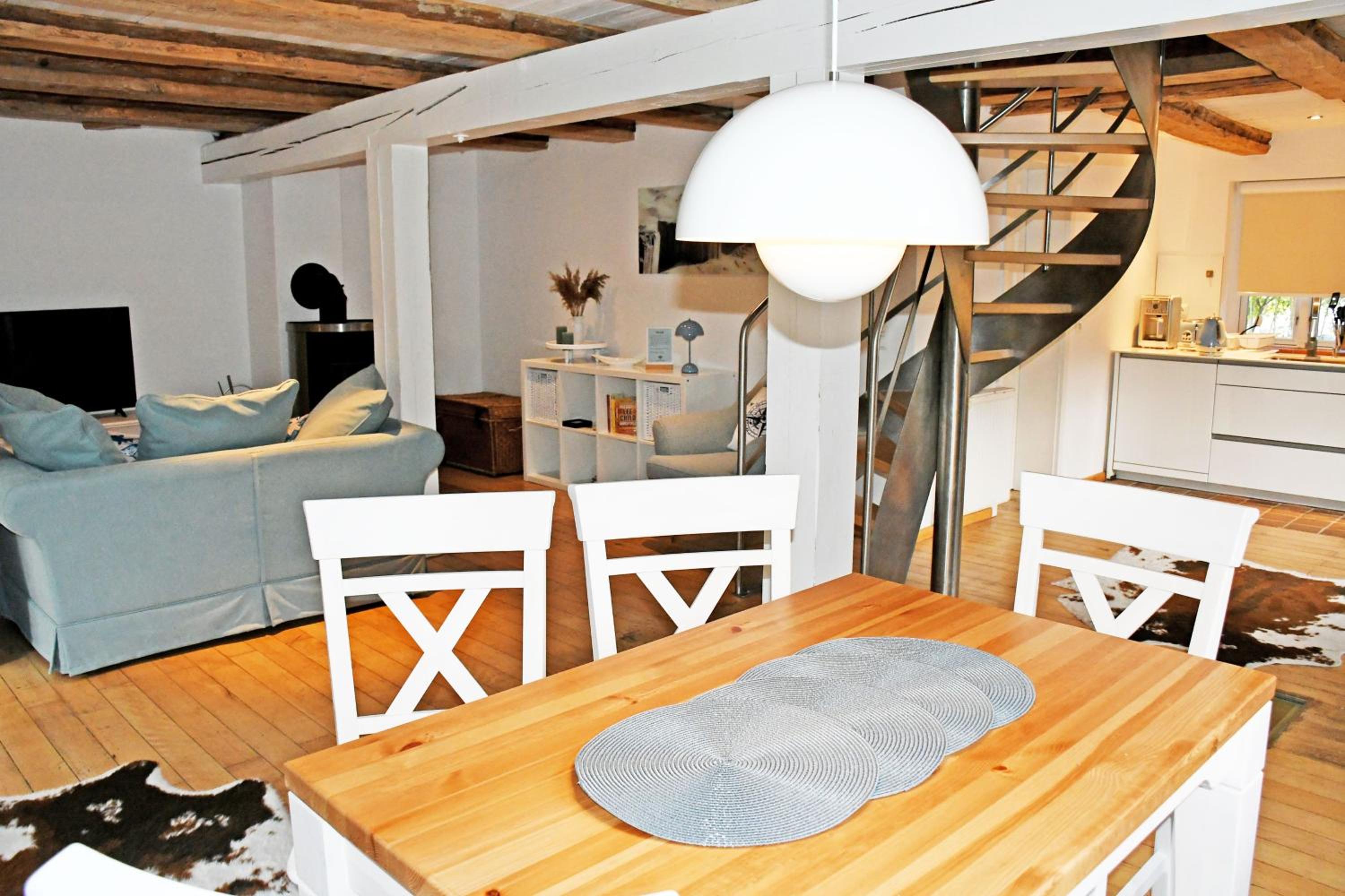 Two-Bedroom House photo 2