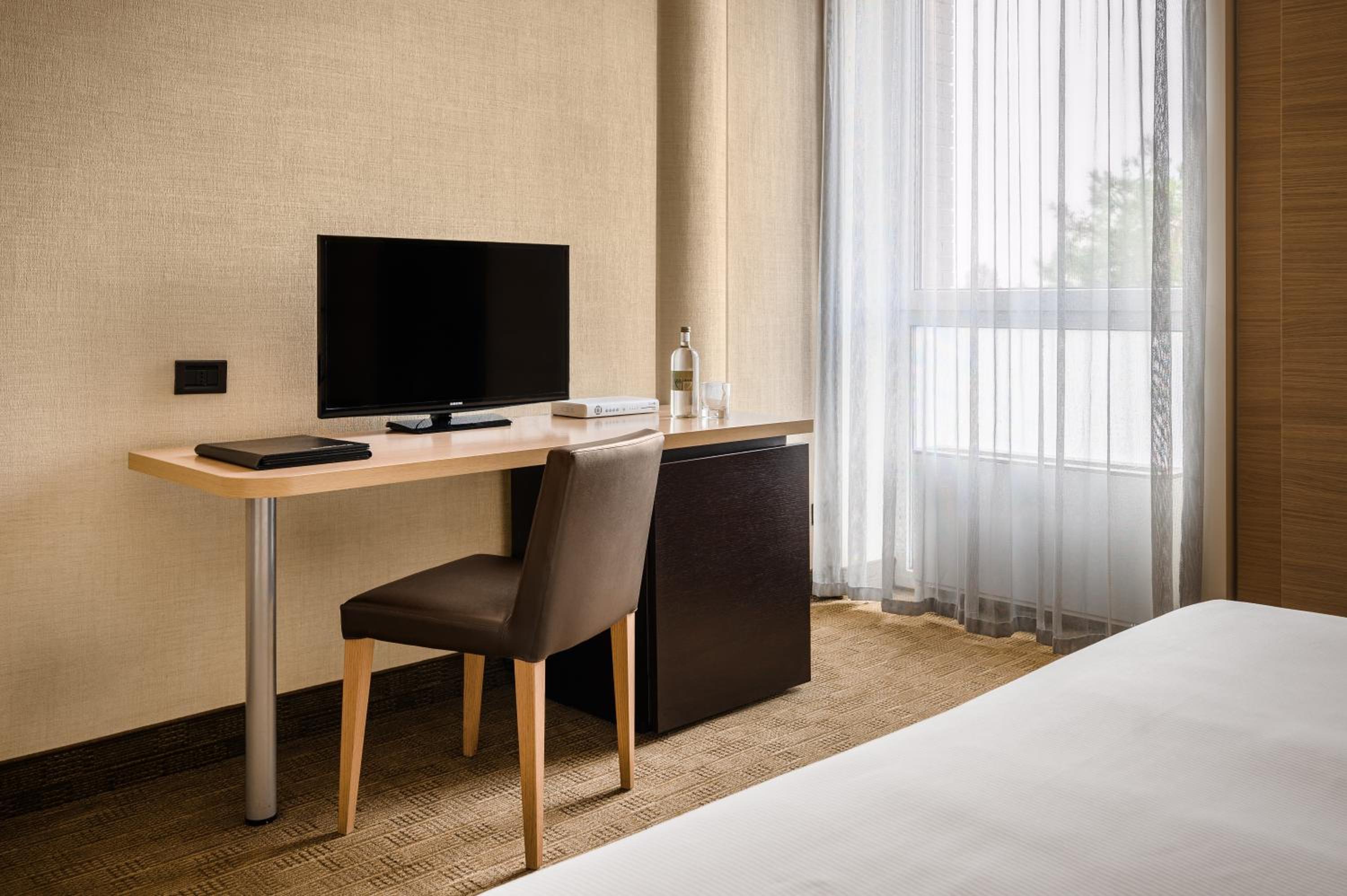 Standard Double Room - Photo 3