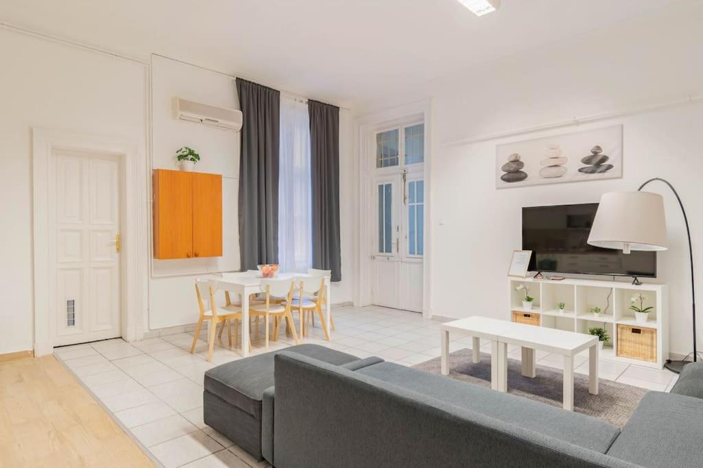Apartment - Photo 26
