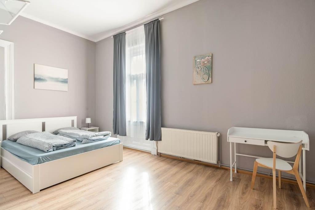 Apartment - Photo 19
