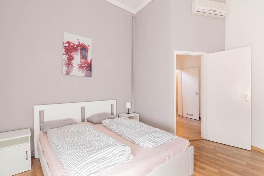 Apartment - Photo 16
