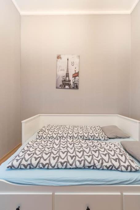 Apartment - Photo 3