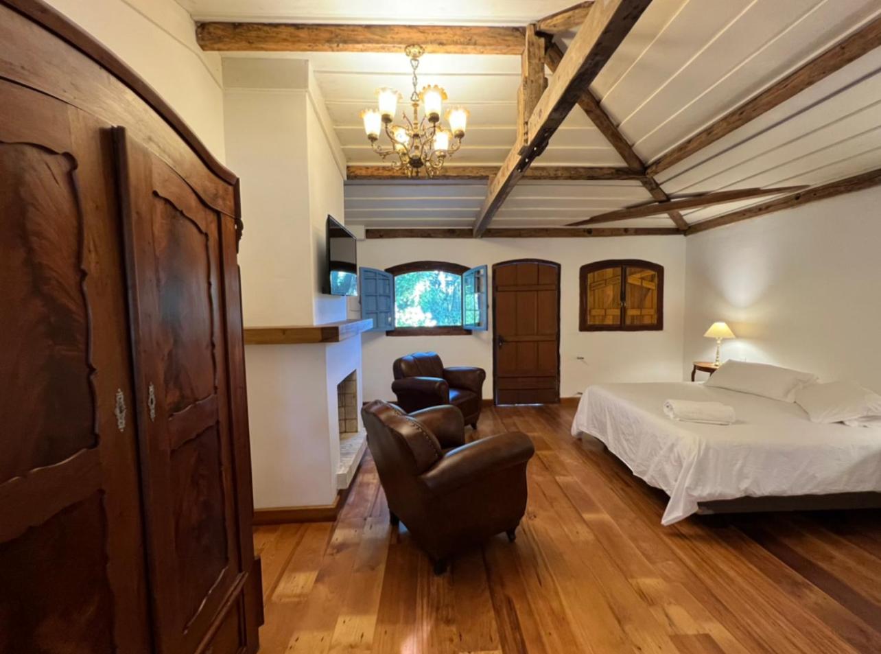 Superior Suite with Fireplace