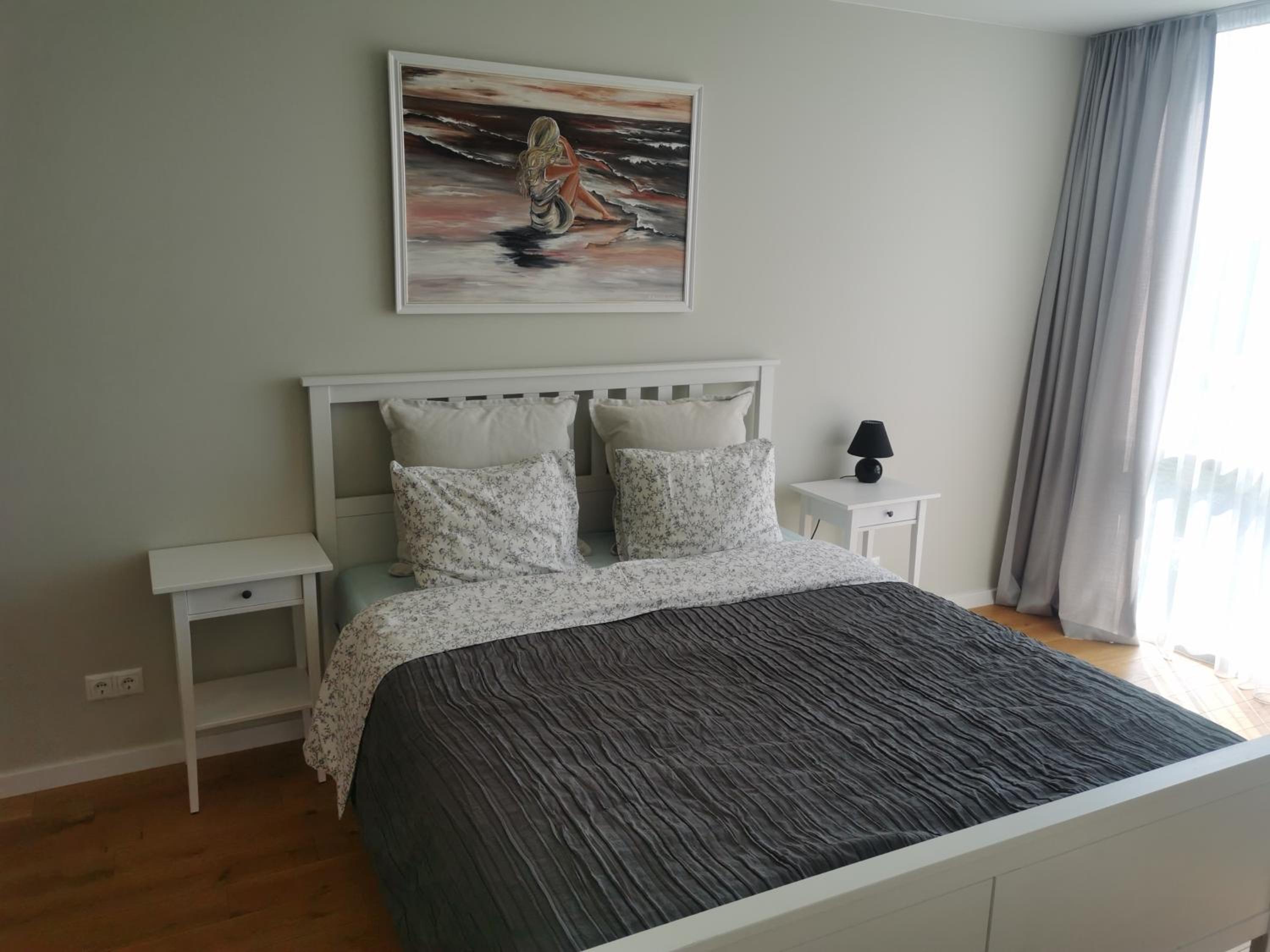 Apartment with Sea View - Photo 9