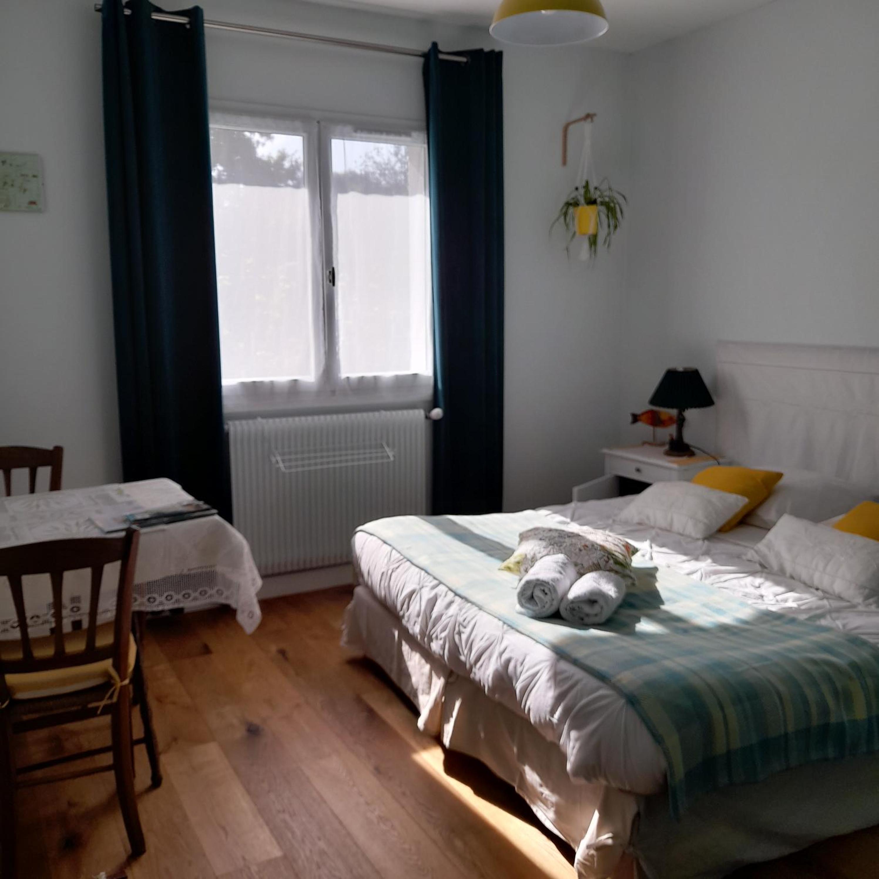 Double Room with Garden View with Shared Bathroom photo 2