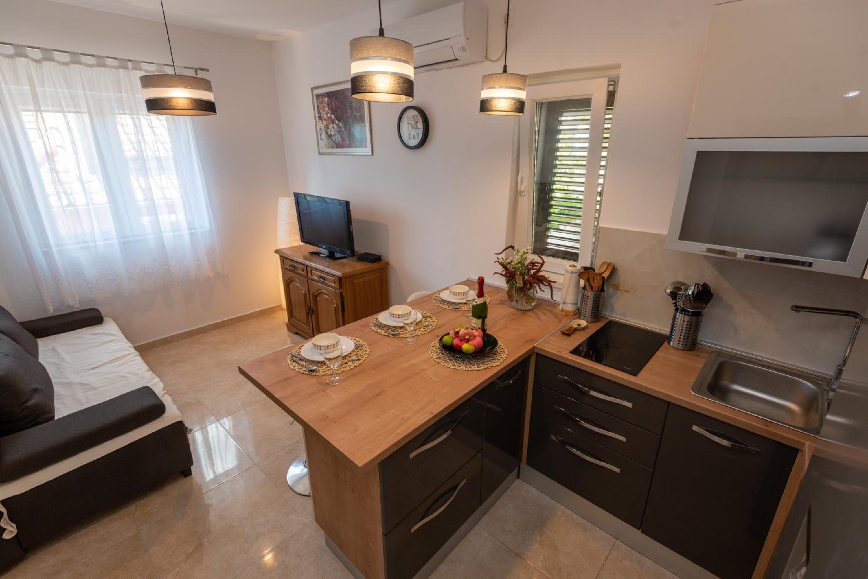 Two-Bedroom Apartment - Photo 29