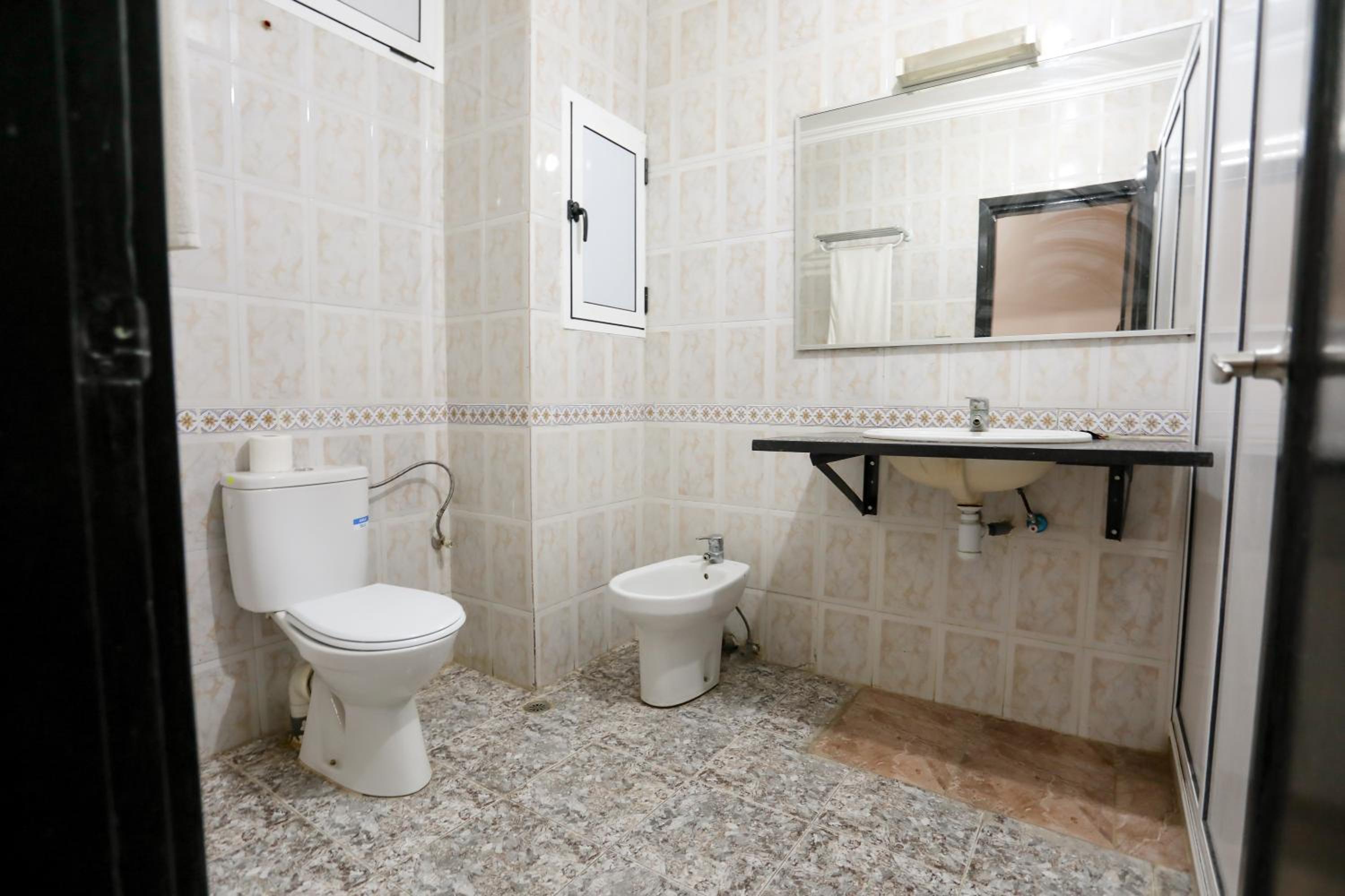 Budget Double Room photo 3