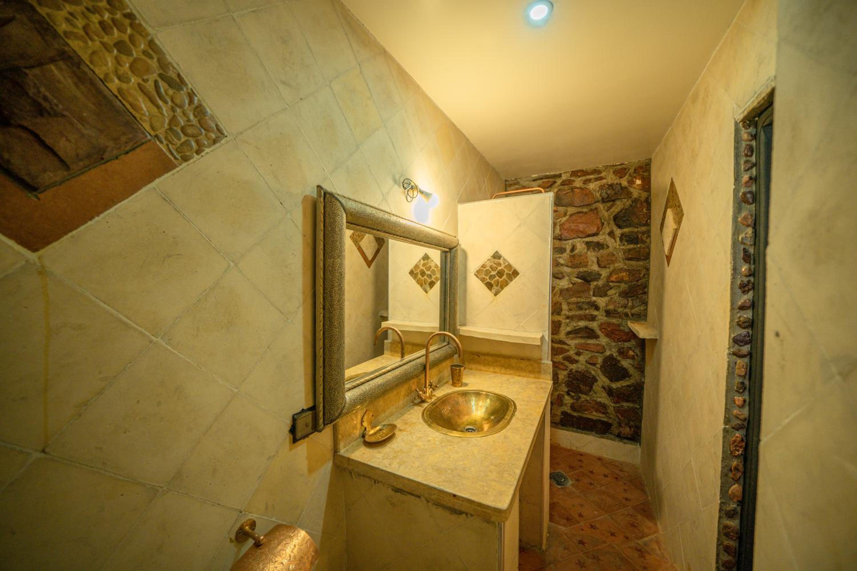 Deluxe Room - Photo 3