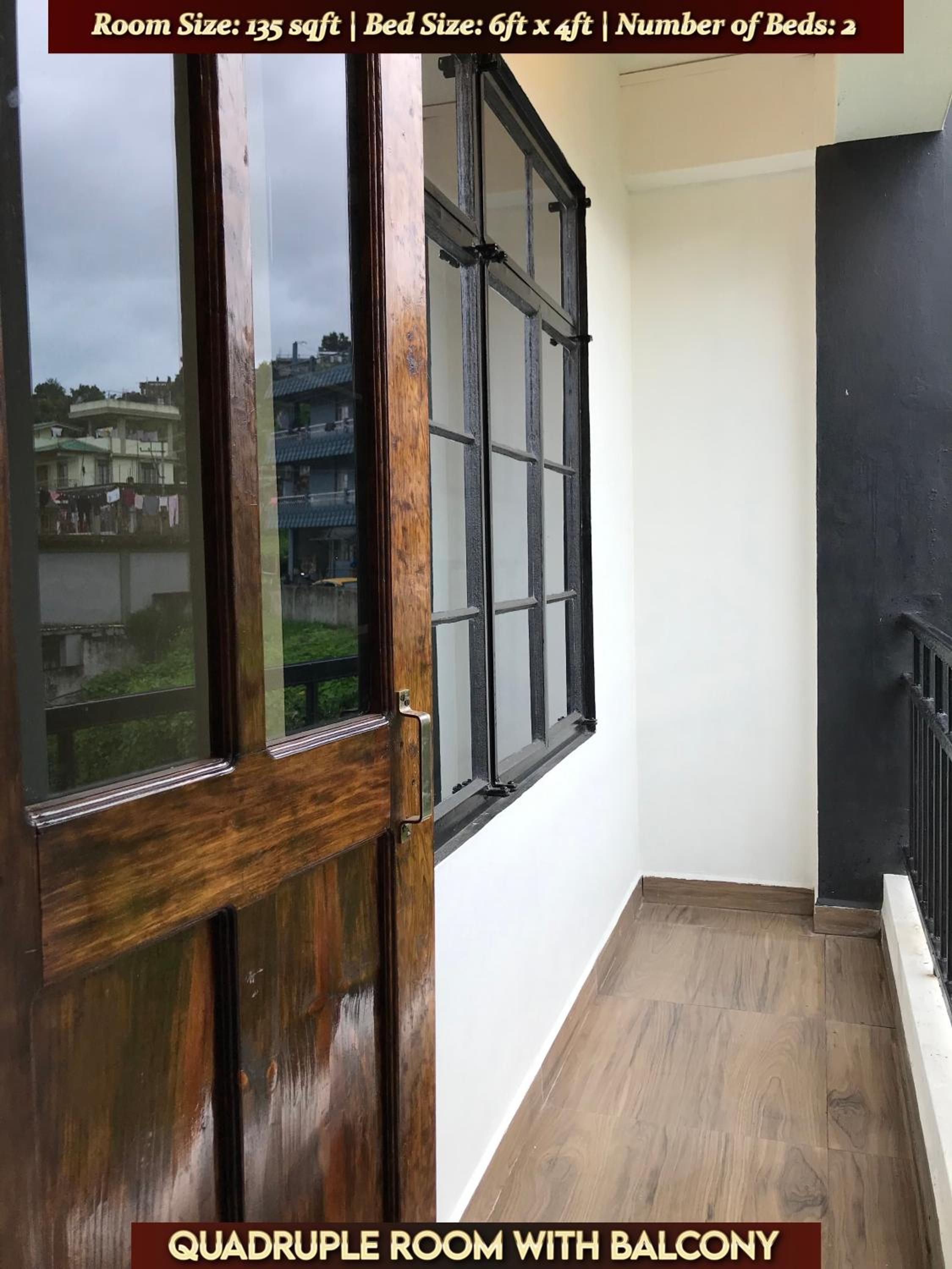 Quadruple Room with Balcony photo 3