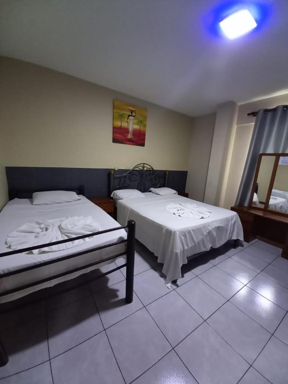 Twin Room with Private Bathroom