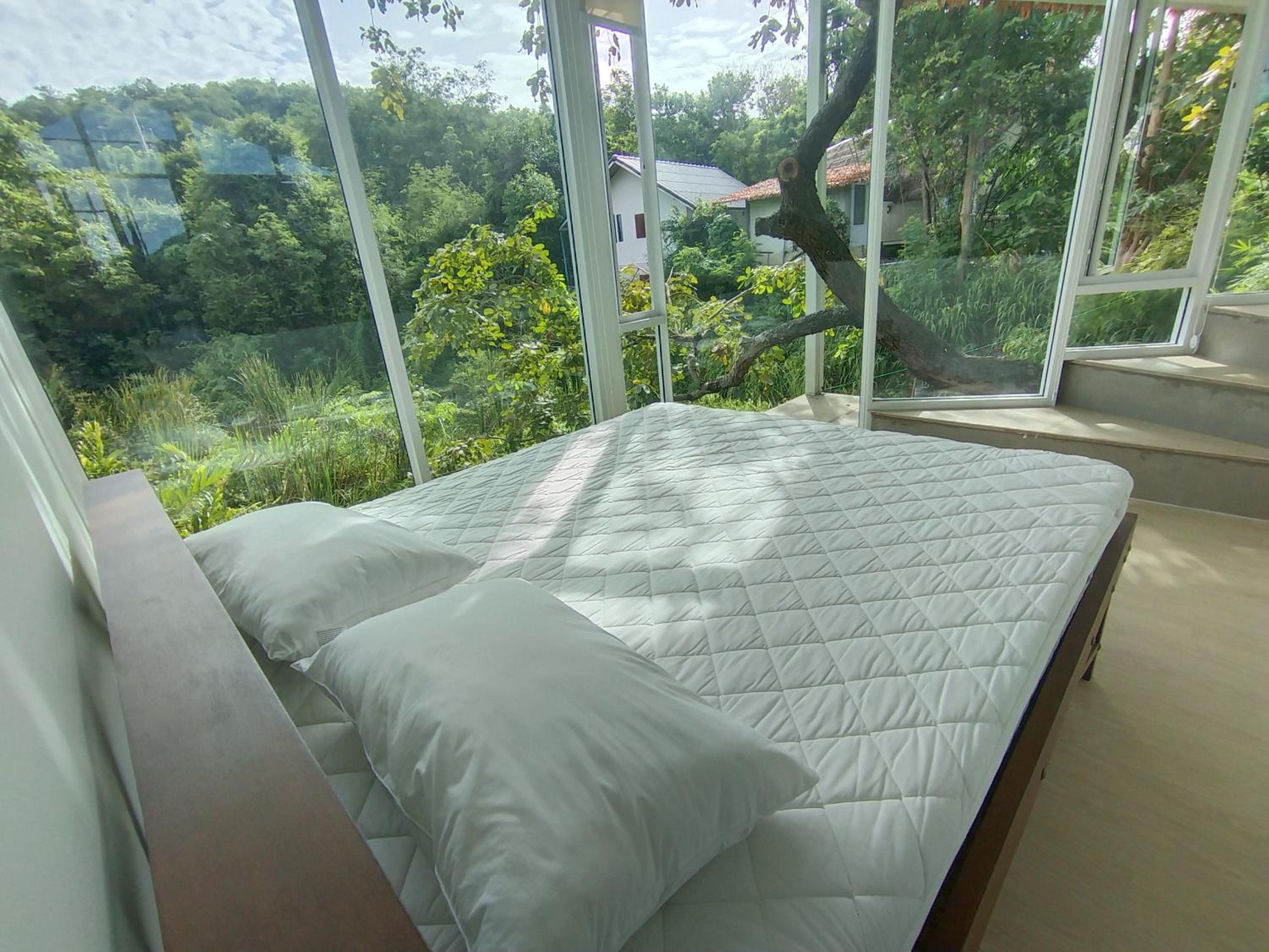 One-Bedroom House - Photo 19