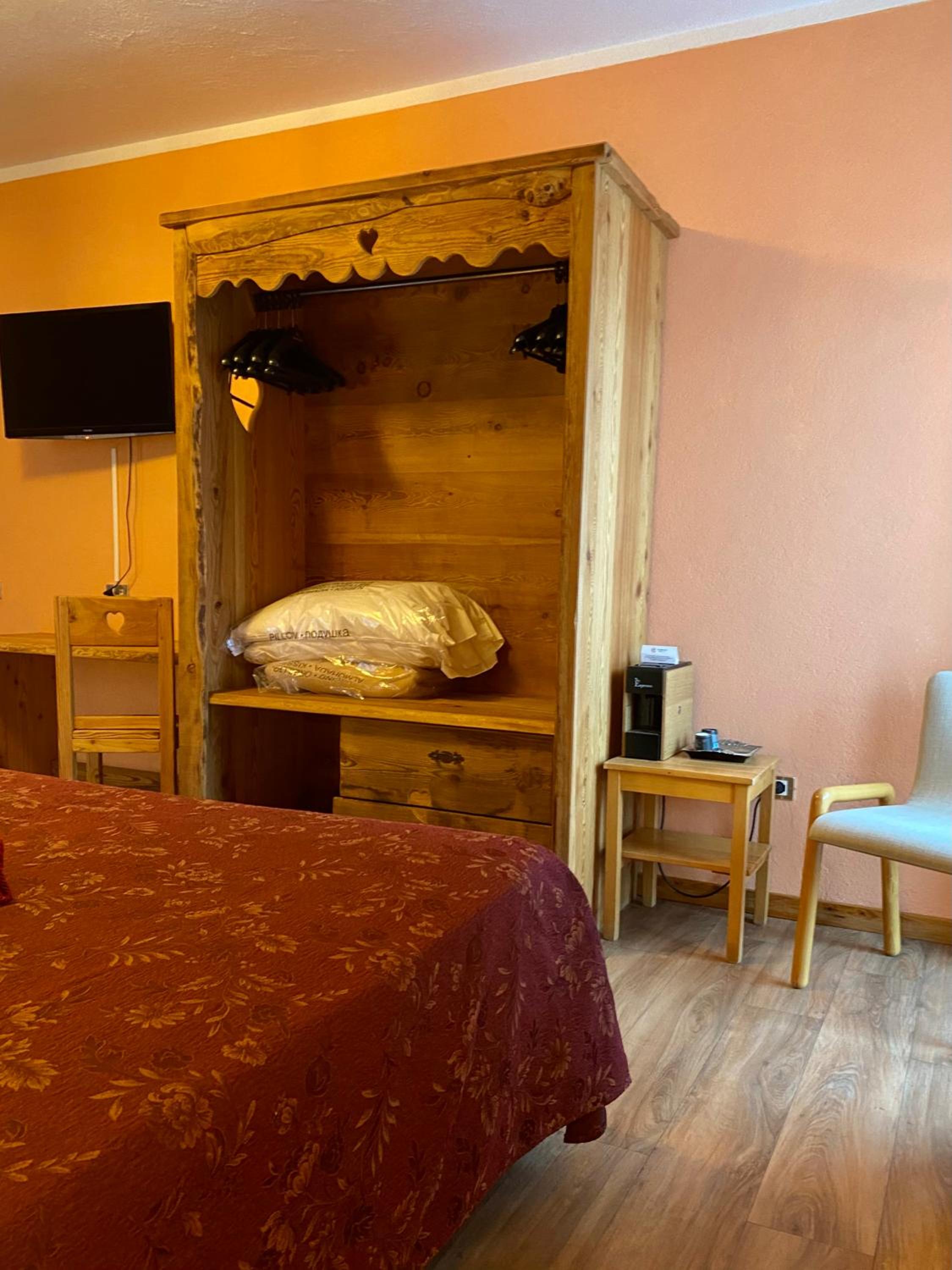Standard Quadruple Room photo 3