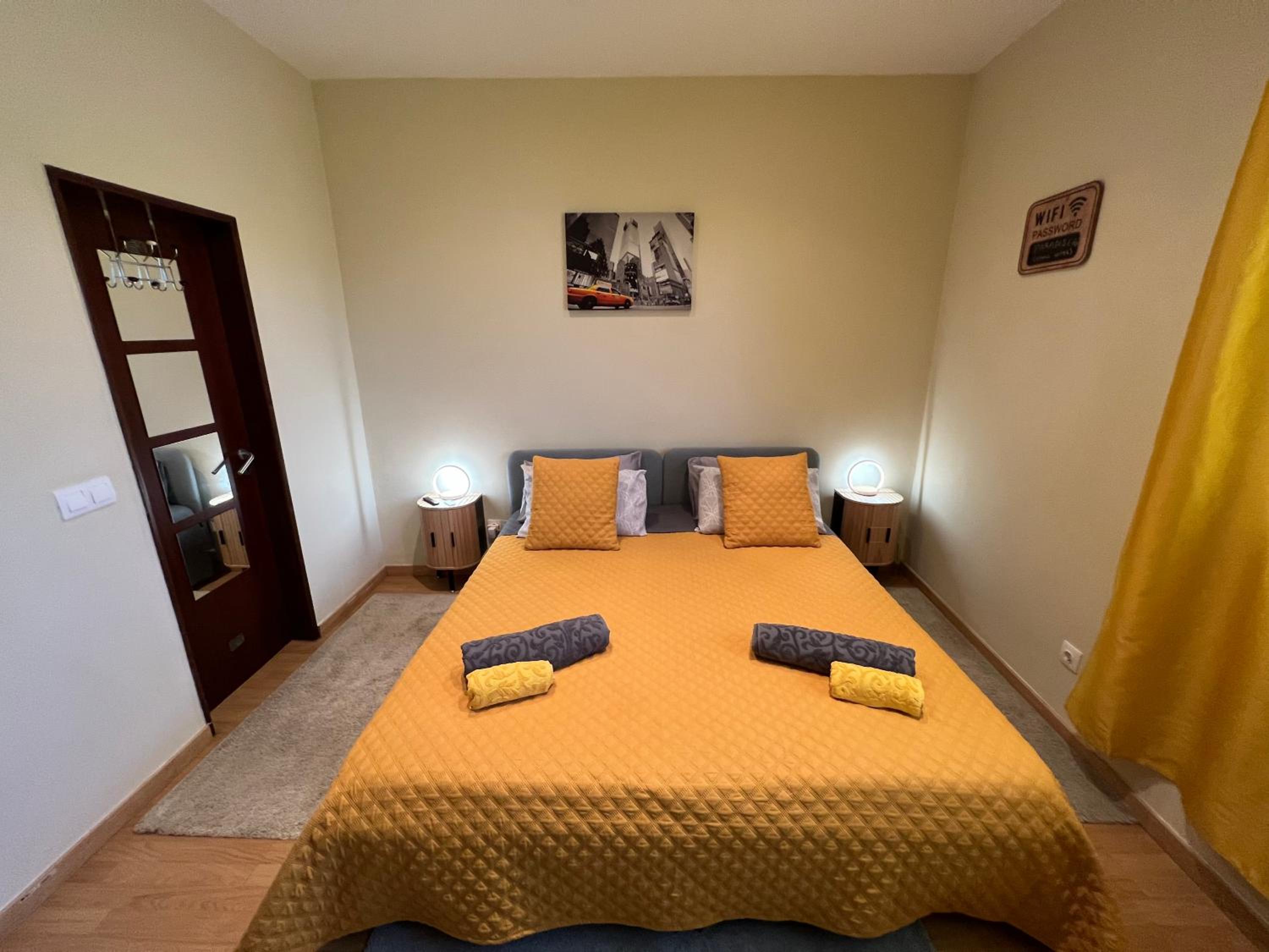 Double or Twin Room - Photo 13
