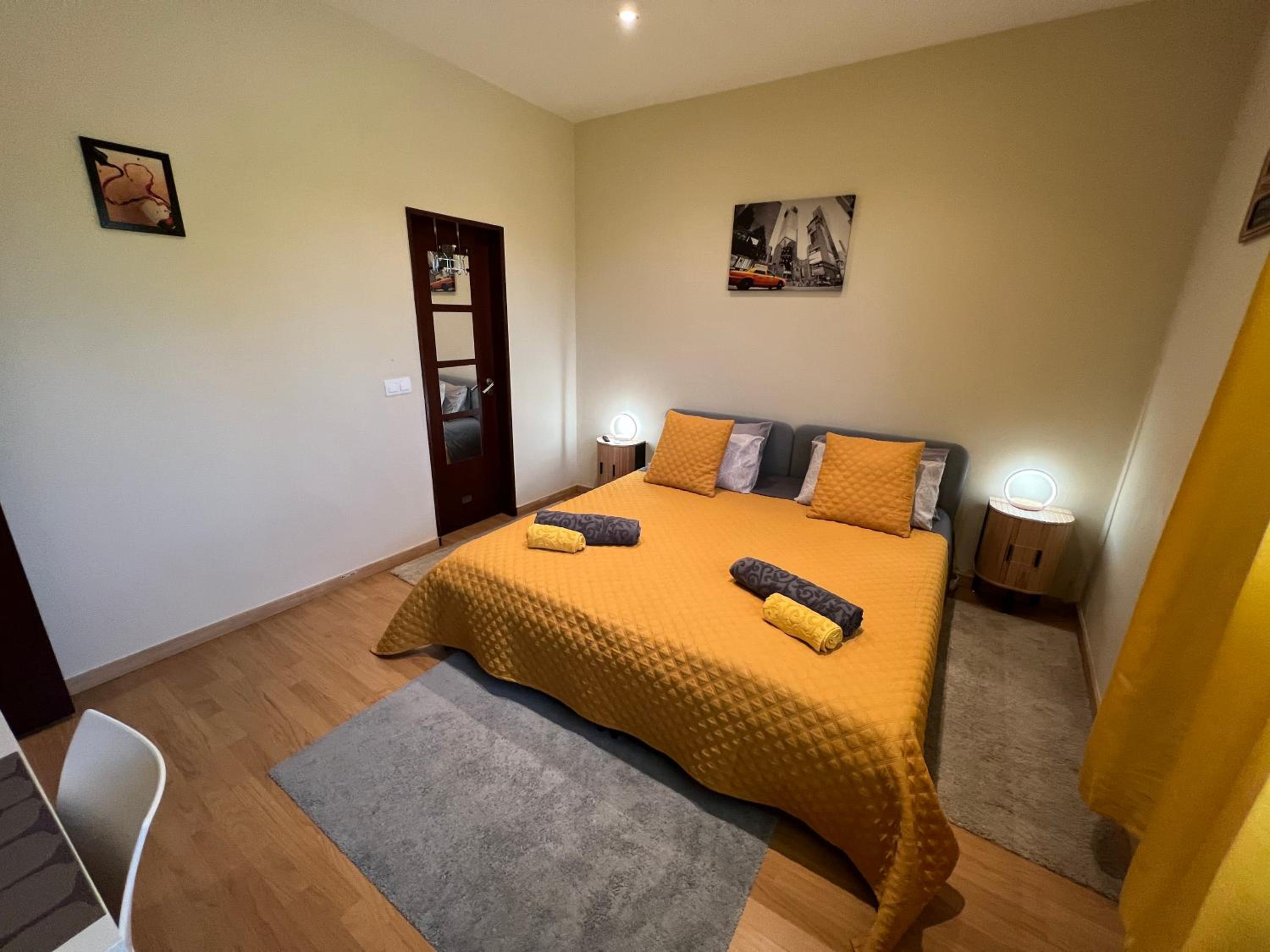 Double or Twin Room - Photo 12