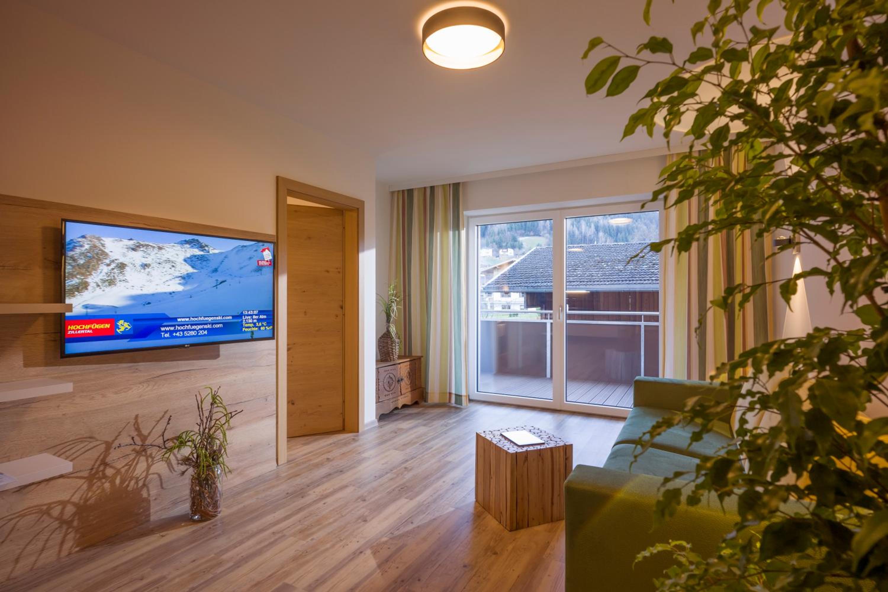 Two-Bedroom Apartment (Pferdeglück)