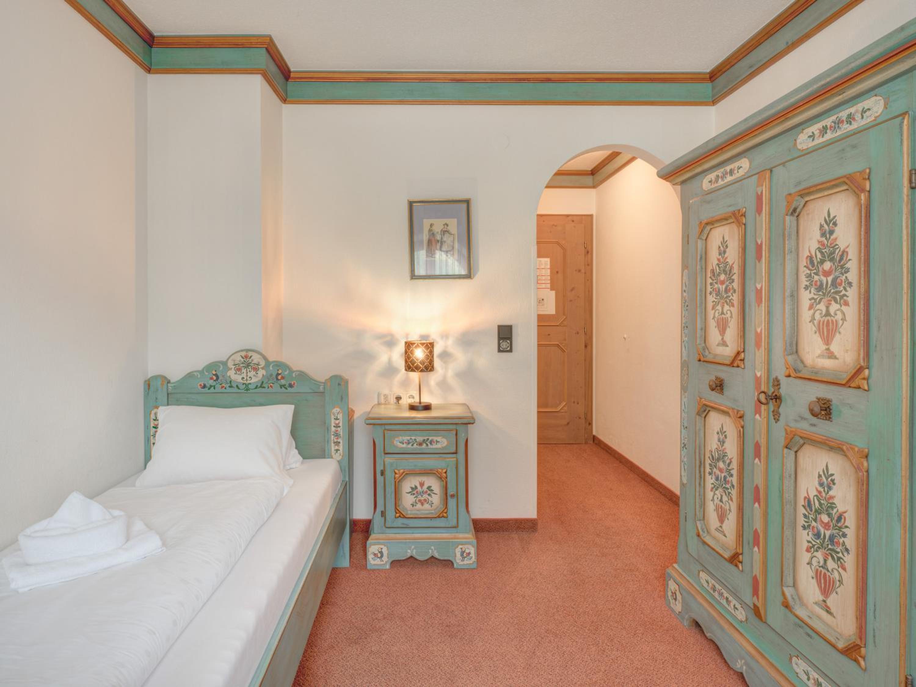 Standard Single Room with Mountain View photo 1
