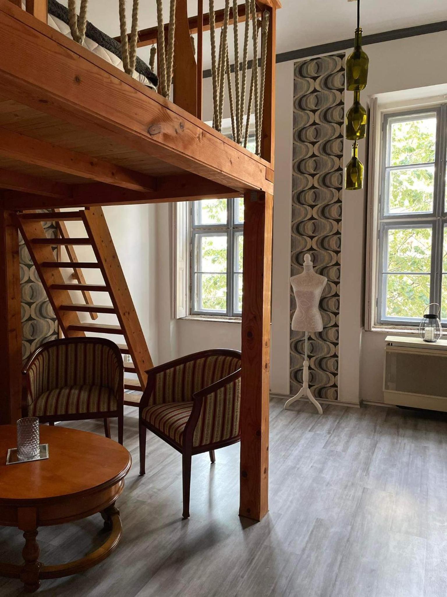 Apartment - Photo 32
